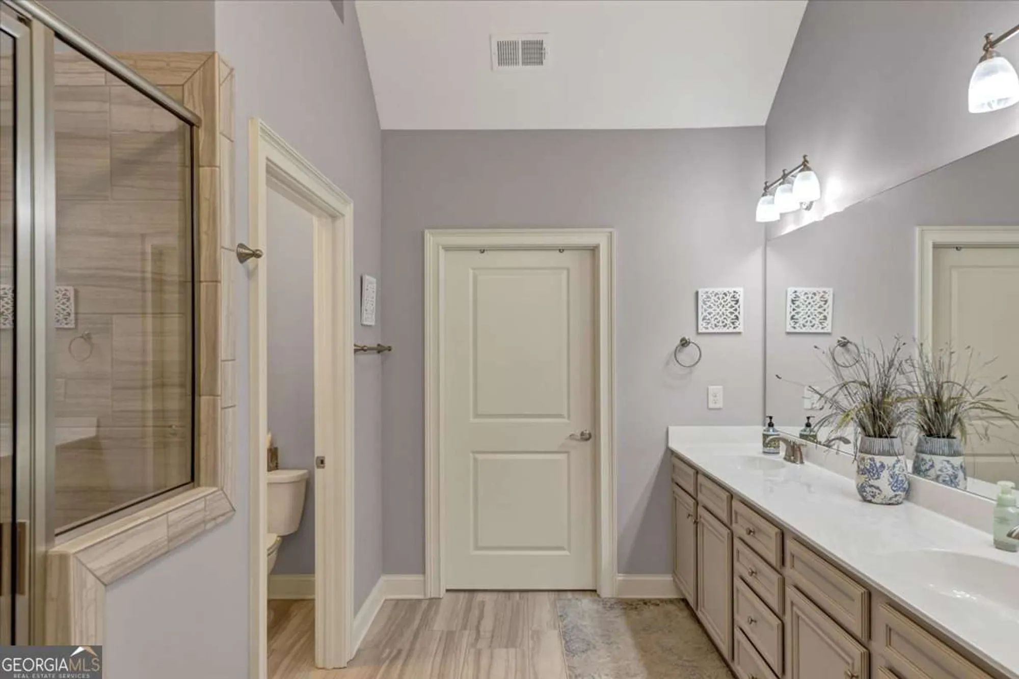 Property Slideshow image 21 of 44 | 2480 barrett preserve ct sw, Marietta, GA, 30064