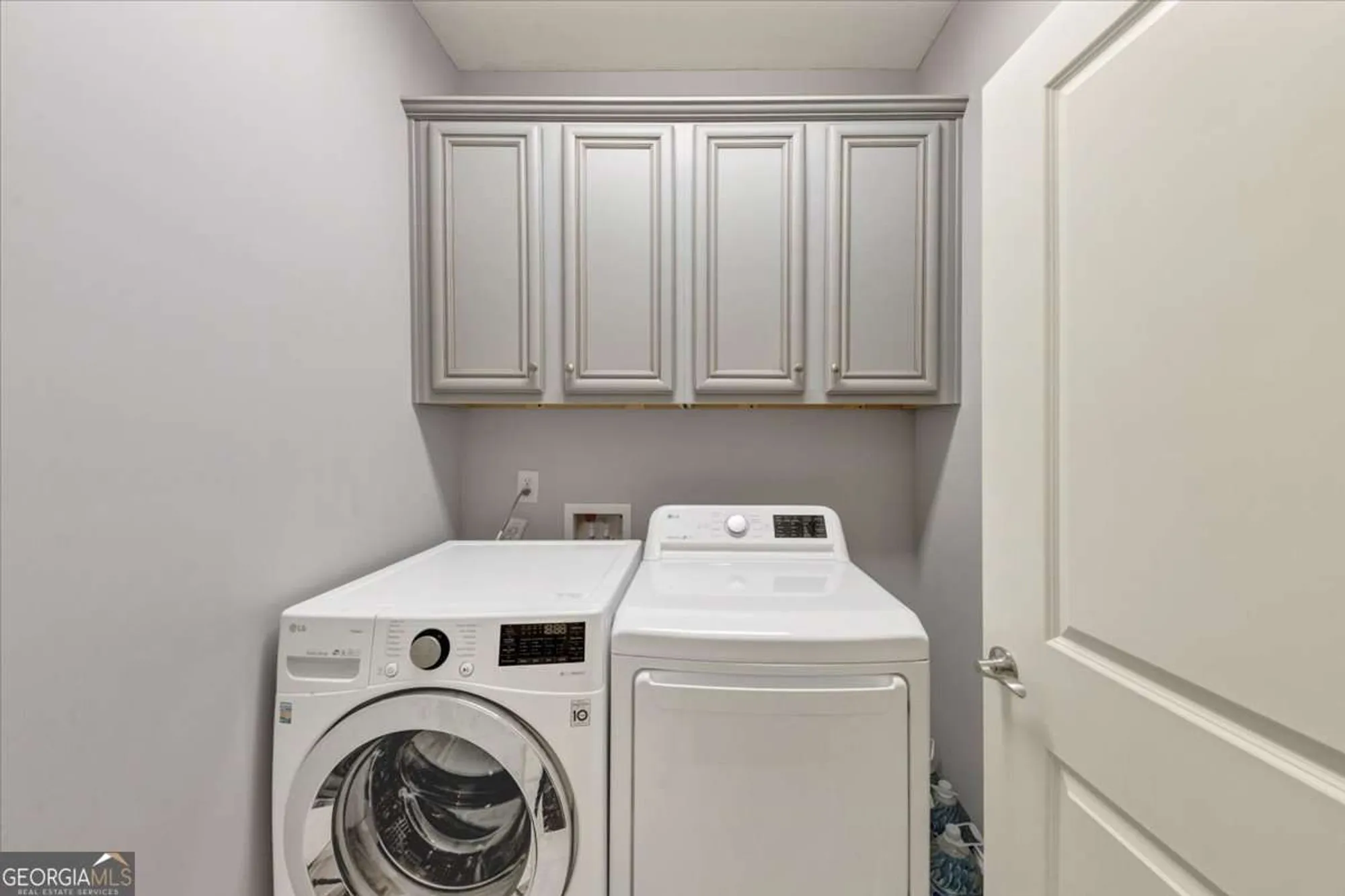 Property Slideshow image 17 of 44 | 2480 barrett preserve ct sw, Marietta, GA, 30064