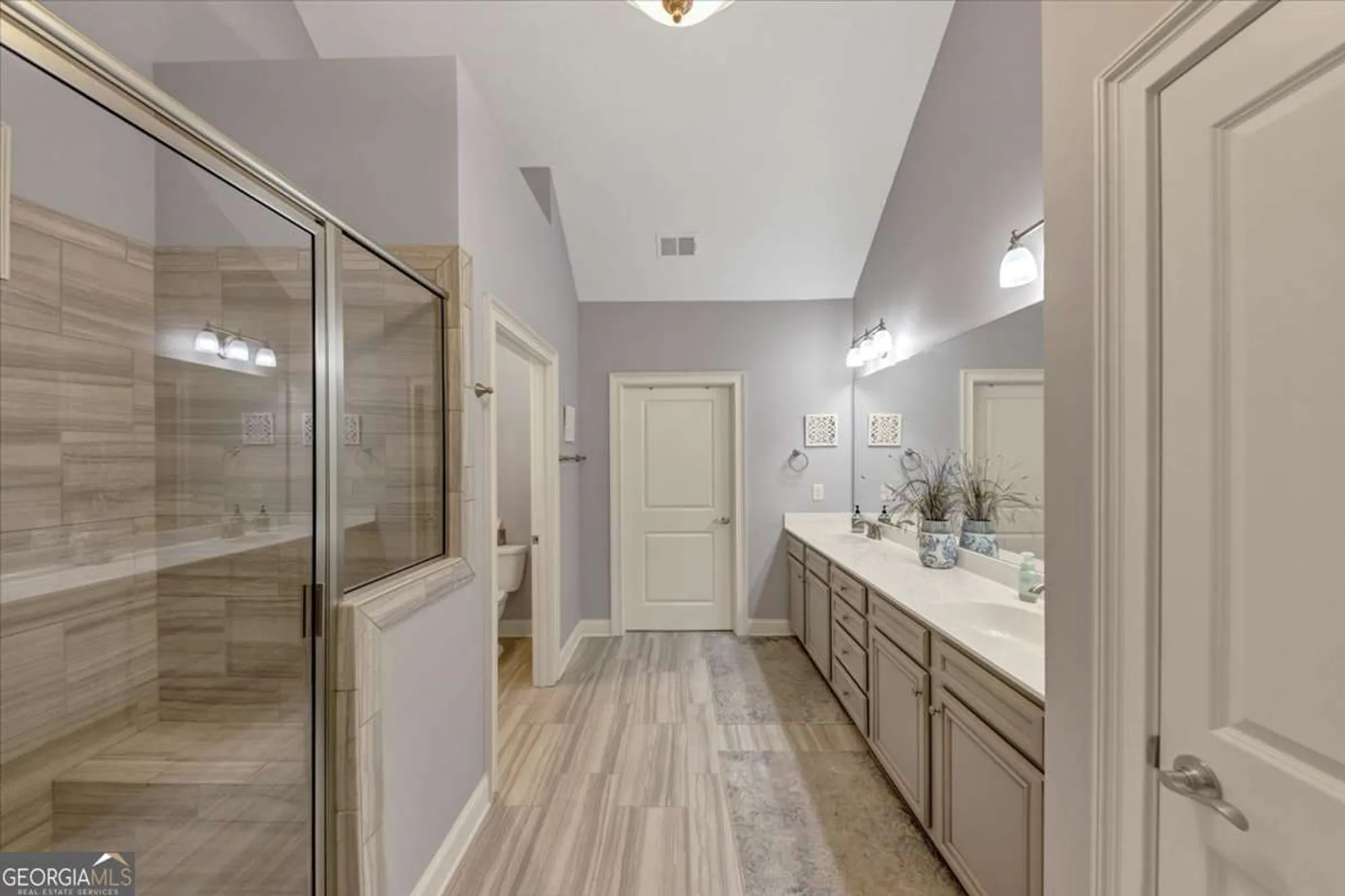 Property Slideshow image 20 of 44 | 2480 barrett preserve ct sw, Marietta, GA, 30064