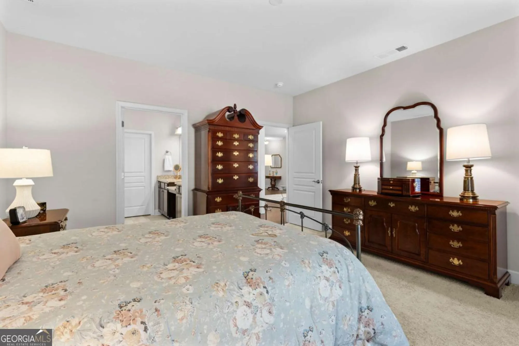 Property Slideshow image 15 of 37 | 5627 maple bluff way, Hoschton, GA, 30548