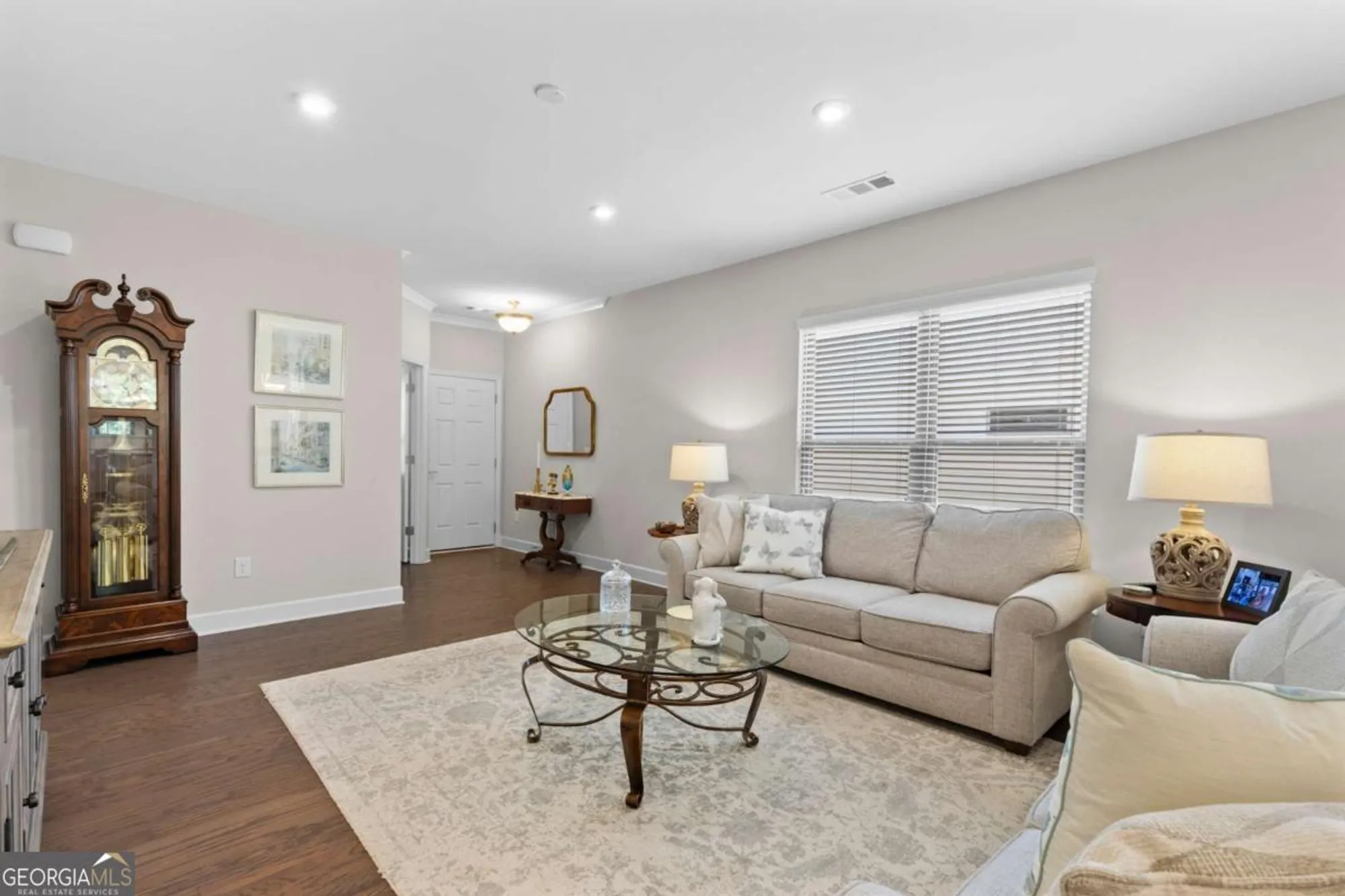 Property Slideshow image 4 of 37 | 5627 maple bluff way, Hoschton, GA, 30548