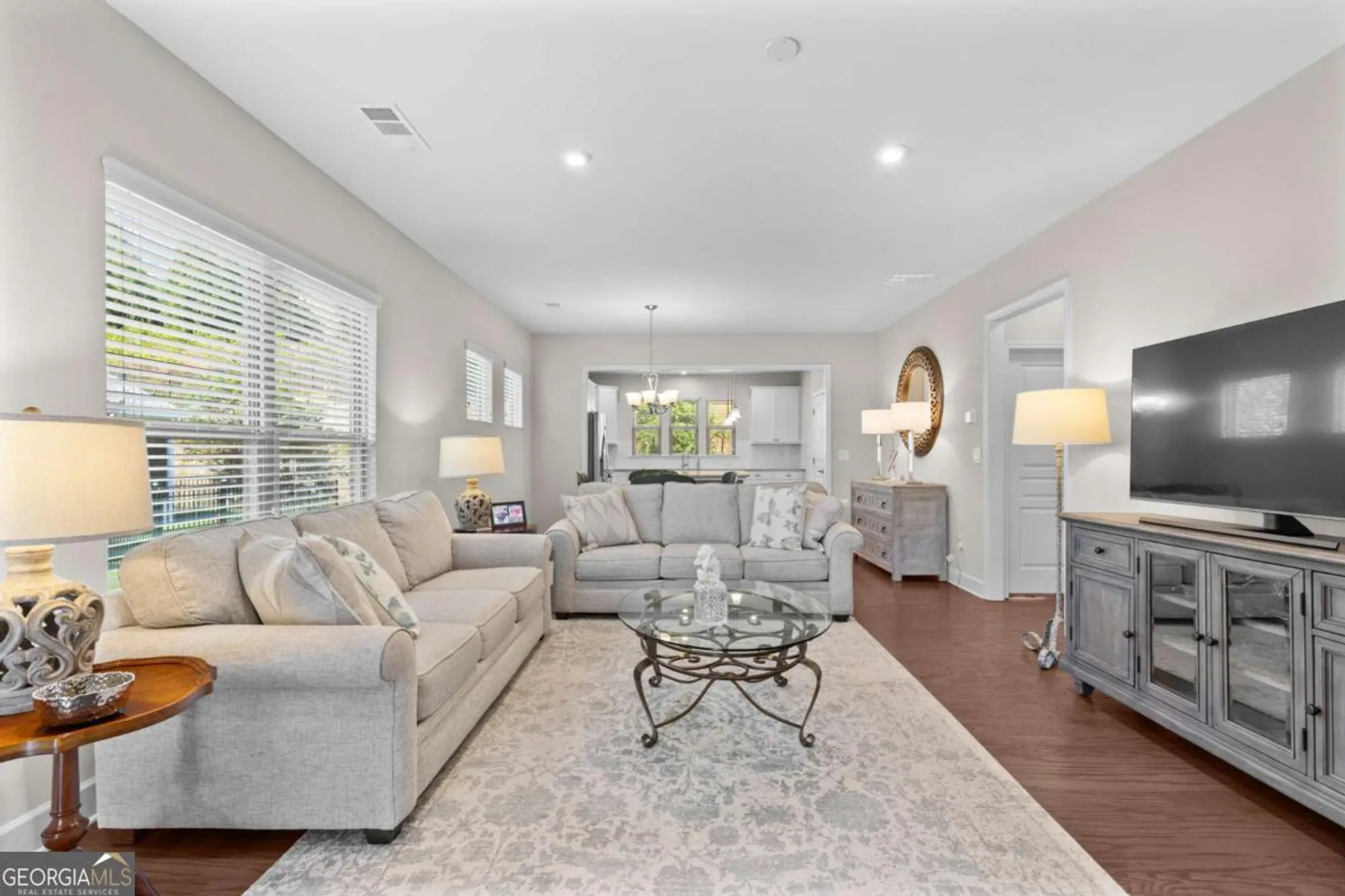 Property Slideshow image 6 of 37 | 5627 maple bluff way, Hoschton, GA, 30548