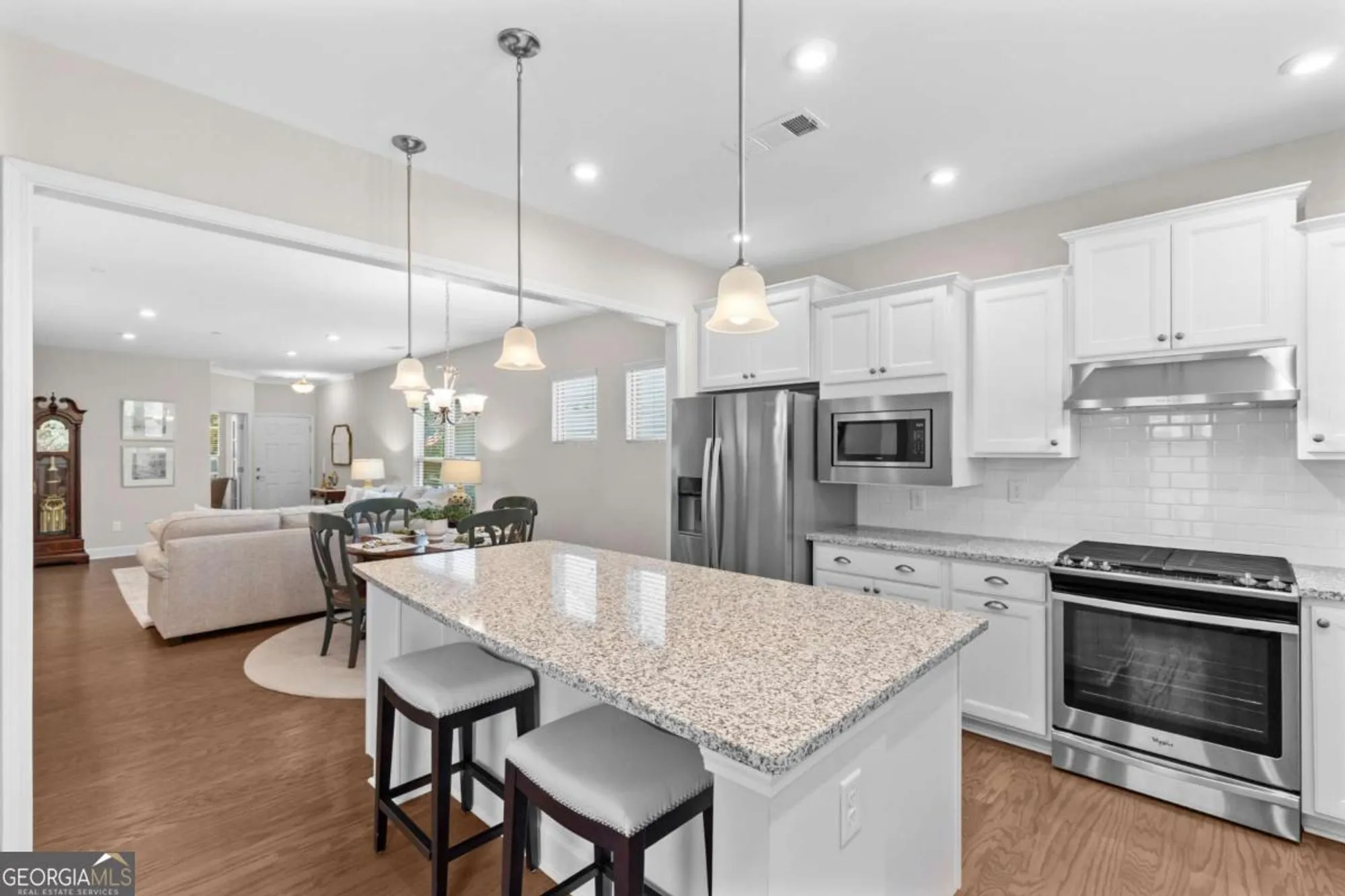 Property Slideshow image 12 of 37 | 5627 maple bluff way, Hoschton, GA, 30548