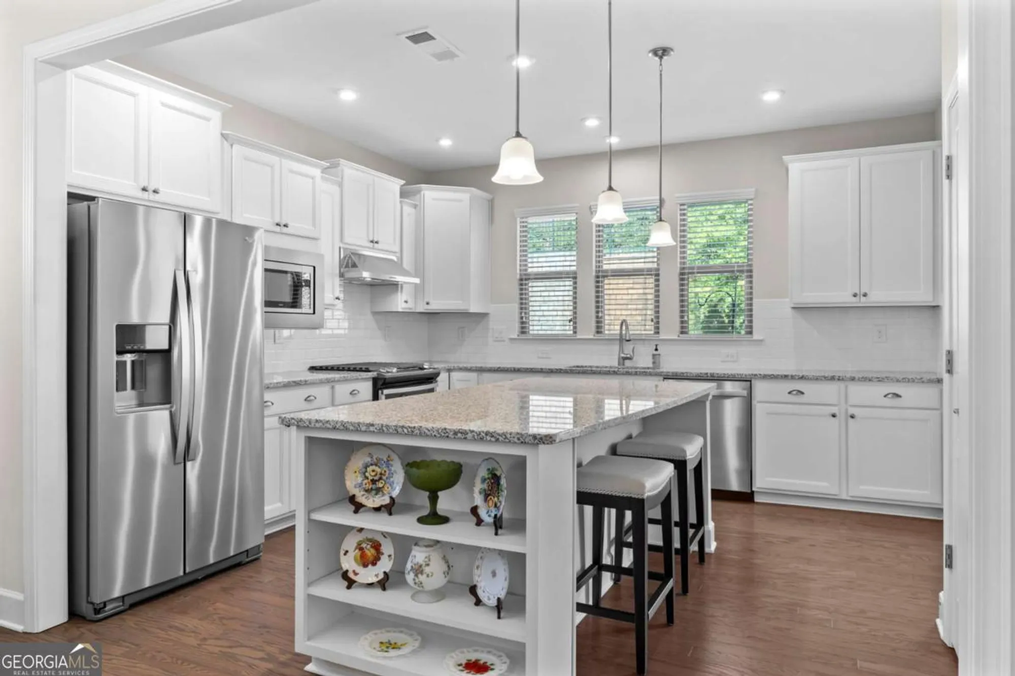 Property Slideshow image 9 of 37 | 5627 maple bluff way, Hoschton, GA, 30548