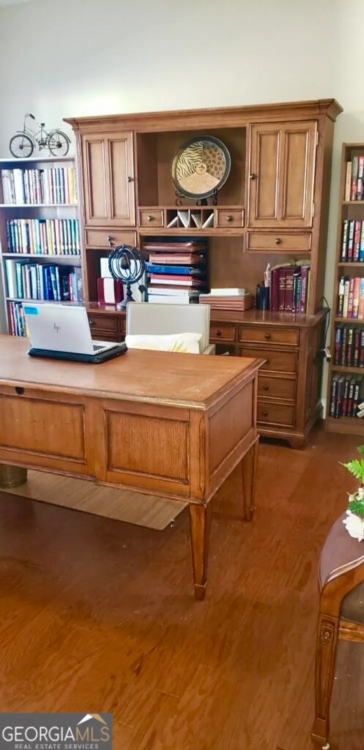 Property Slideshow image 9 of 18 | 800 firefly ct, Griffin, GA, 30223