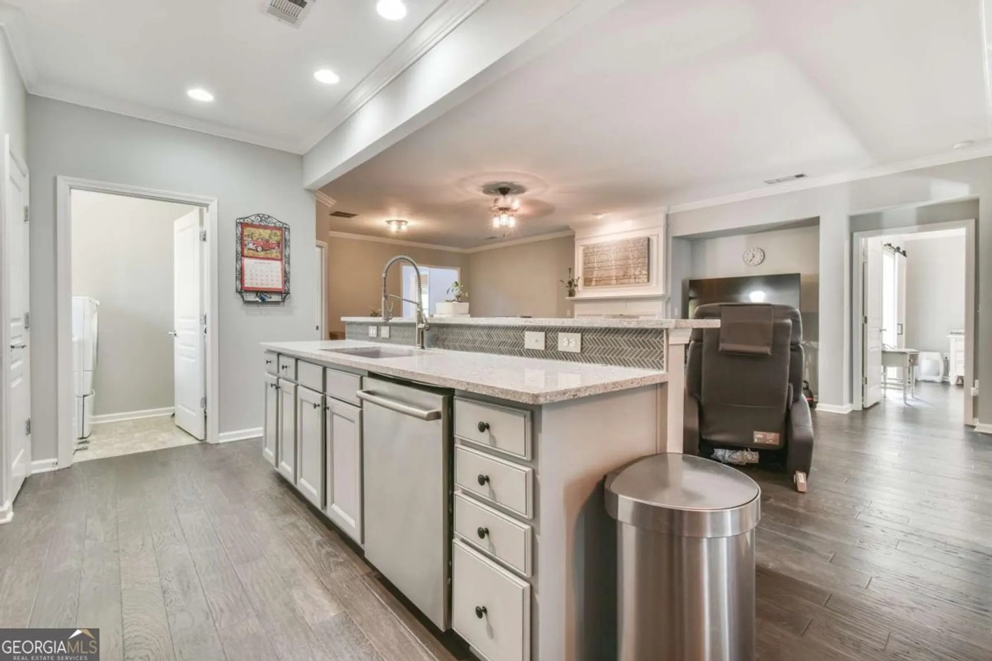 Property Slideshow image 15 of 30 | 5960 chimney rock dr, Hoschton, GA, 30548