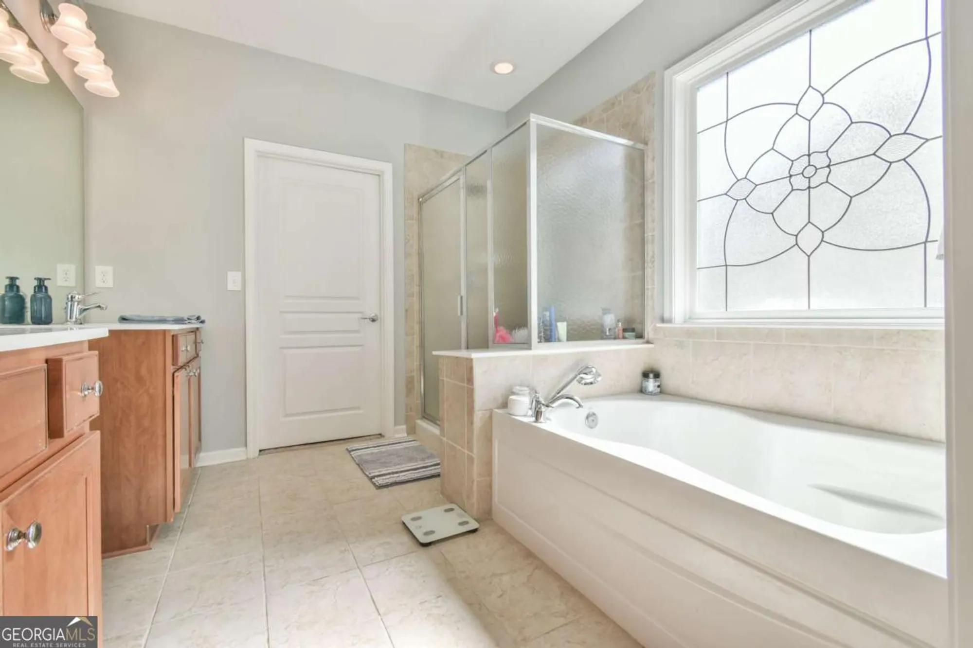 Property Slideshow image 27 of 30 | 5960 chimney rock dr, Hoschton, GA, 30548