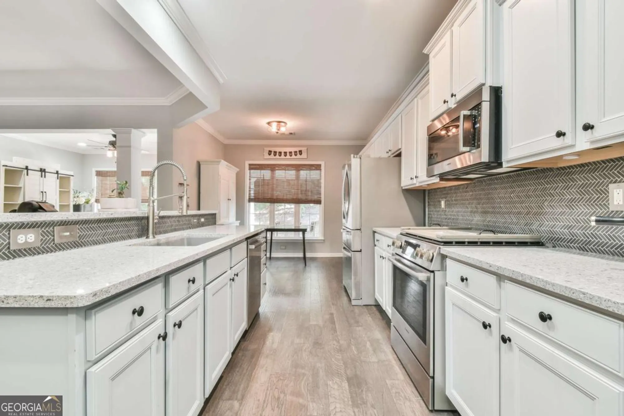 Property Slideshow image 17 of 30 | 5960 chimney rock dr, Hoschton, GA, 30548