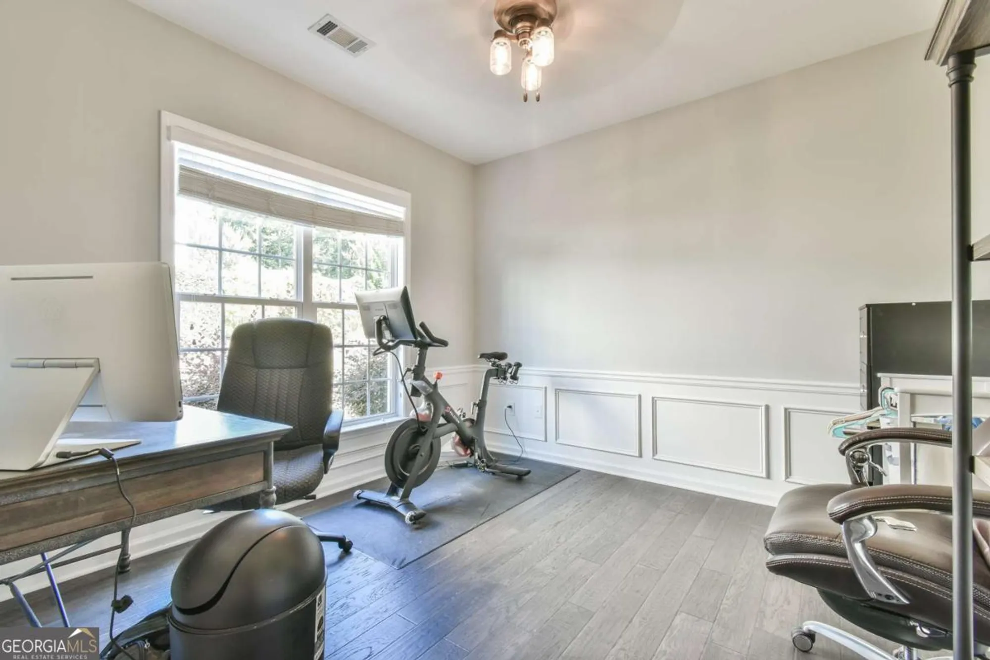 Property Slideshow image 12 of 30 | 5960 chimney rock dr, Hoschton, GA, 30548