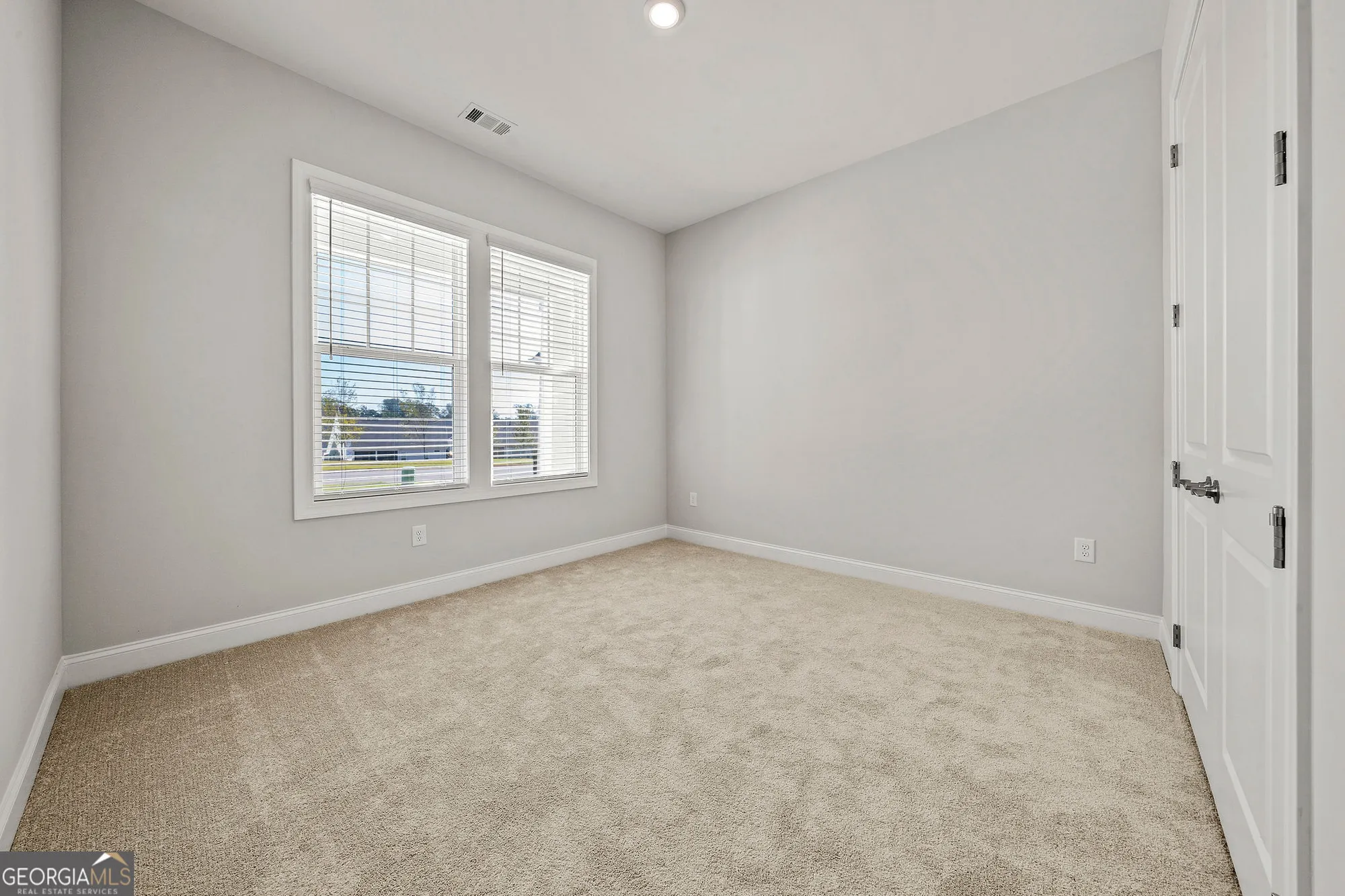 Property Slideshow image 32 of 43 | 68 ballyfin way, Newnan, GA, 30263