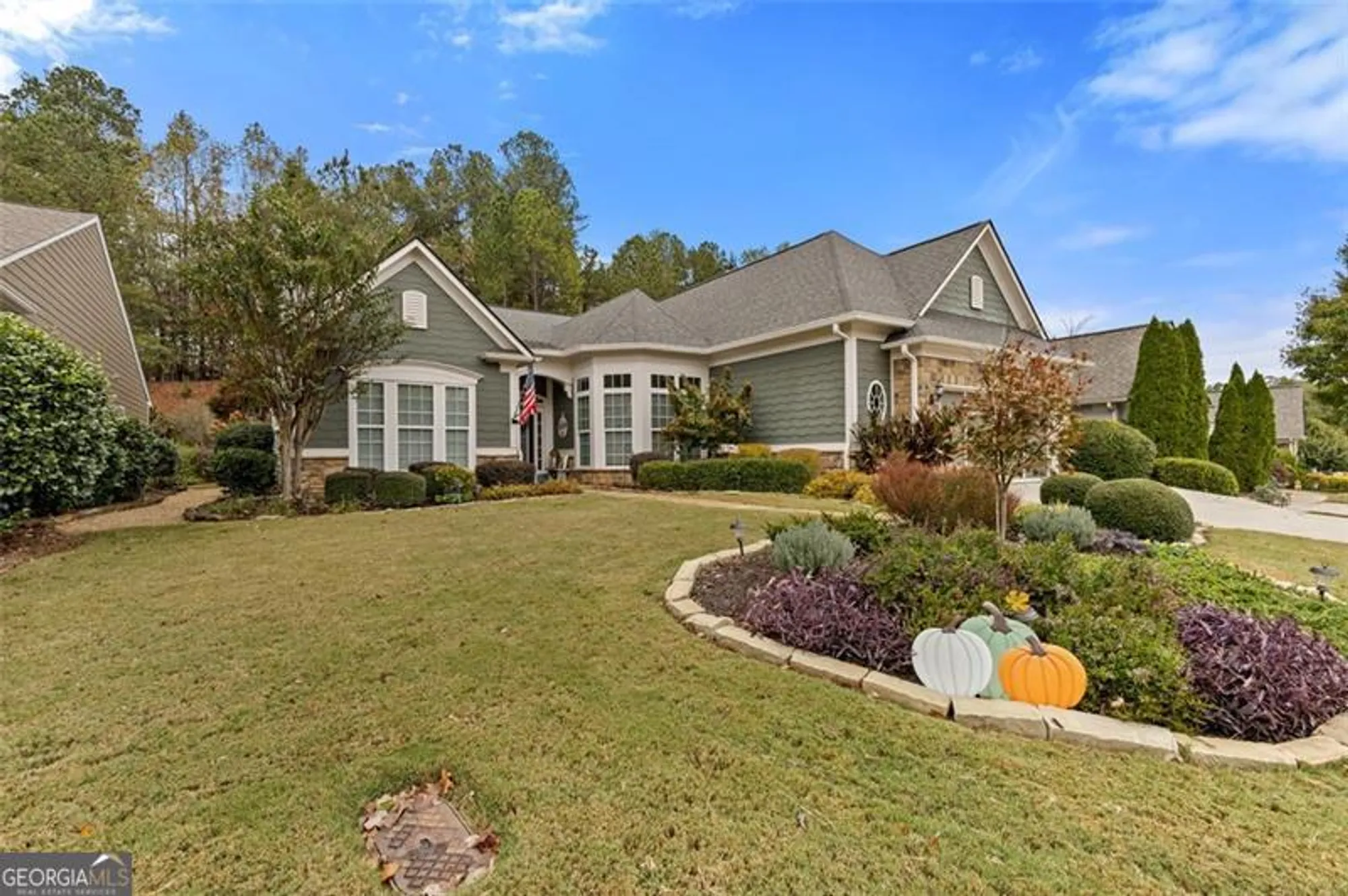 Property Slideshow image 8 of 50 | 6707 amherst dr, Hoschton, GA, 30548