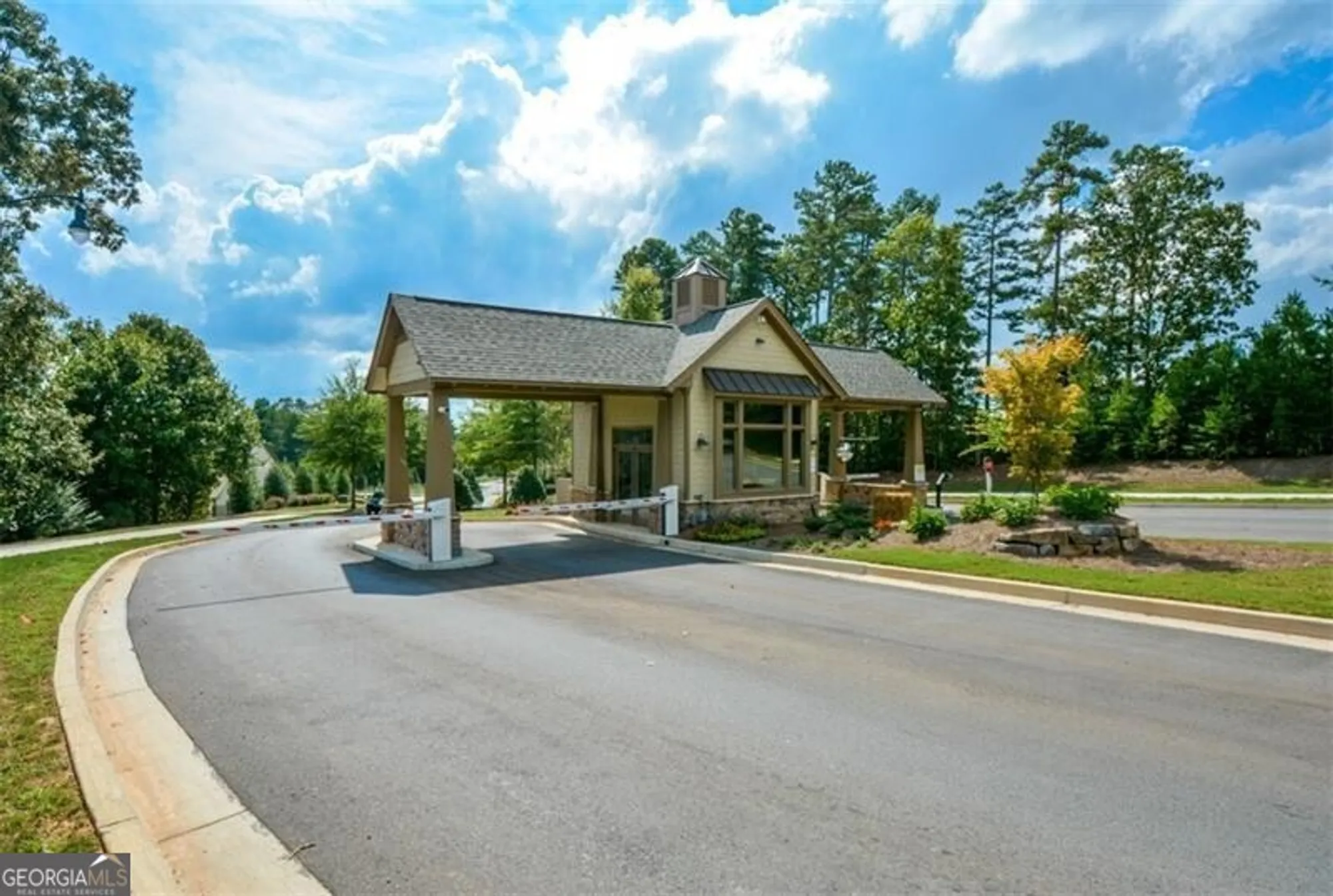 Property Slideshow image 46 of 91 | 505 appalachian woods dr, Canton, GA, 30114