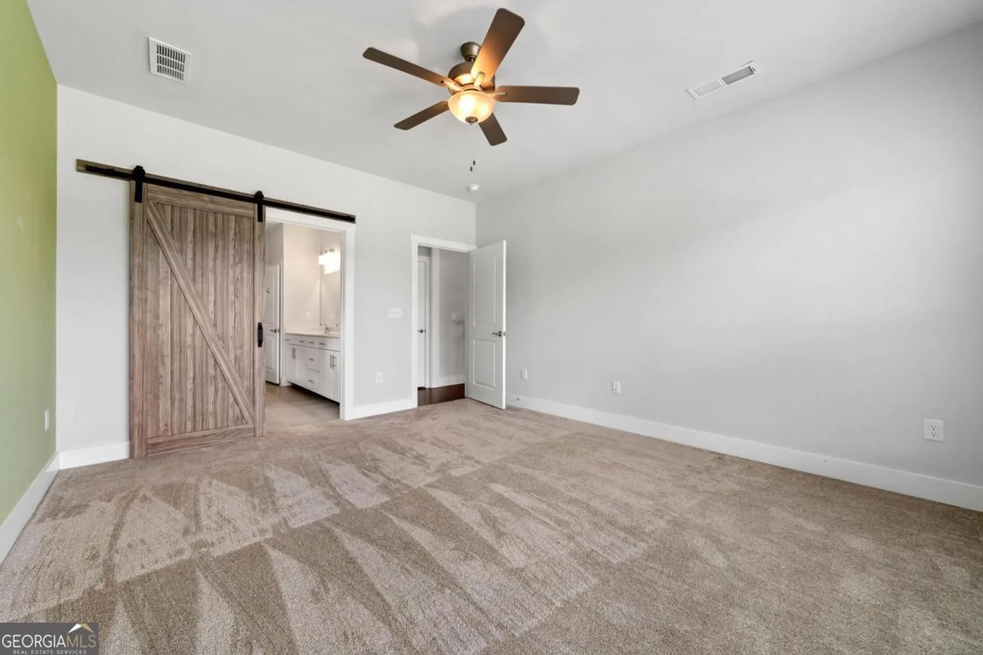 Property Slideshow image 23 of 41 | 1061 little shoals rd, Greensboro, GA, 30642