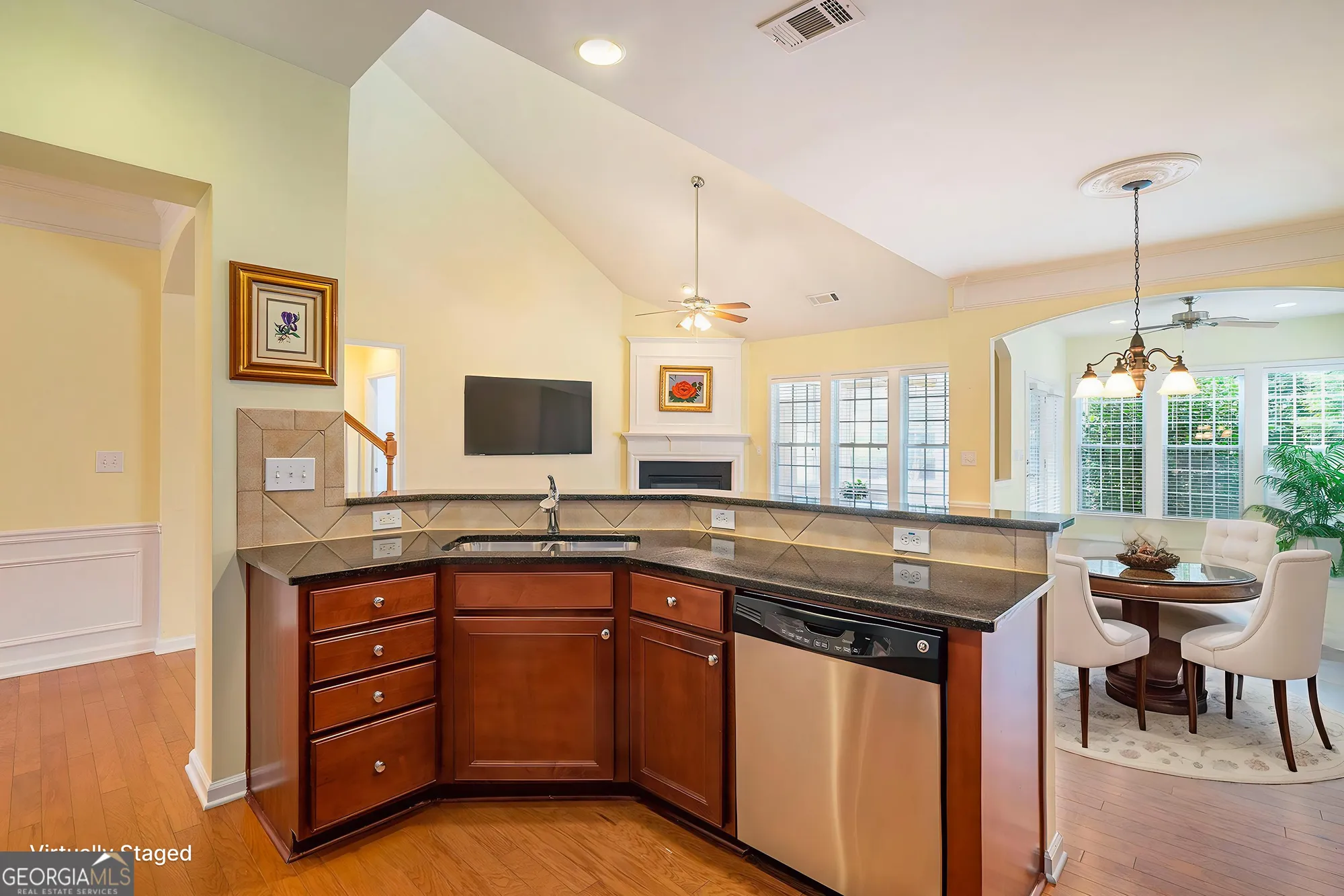 Property Slideshow image 4 of 49 | 6503 grove park dr, Hoschton, GA, 30548