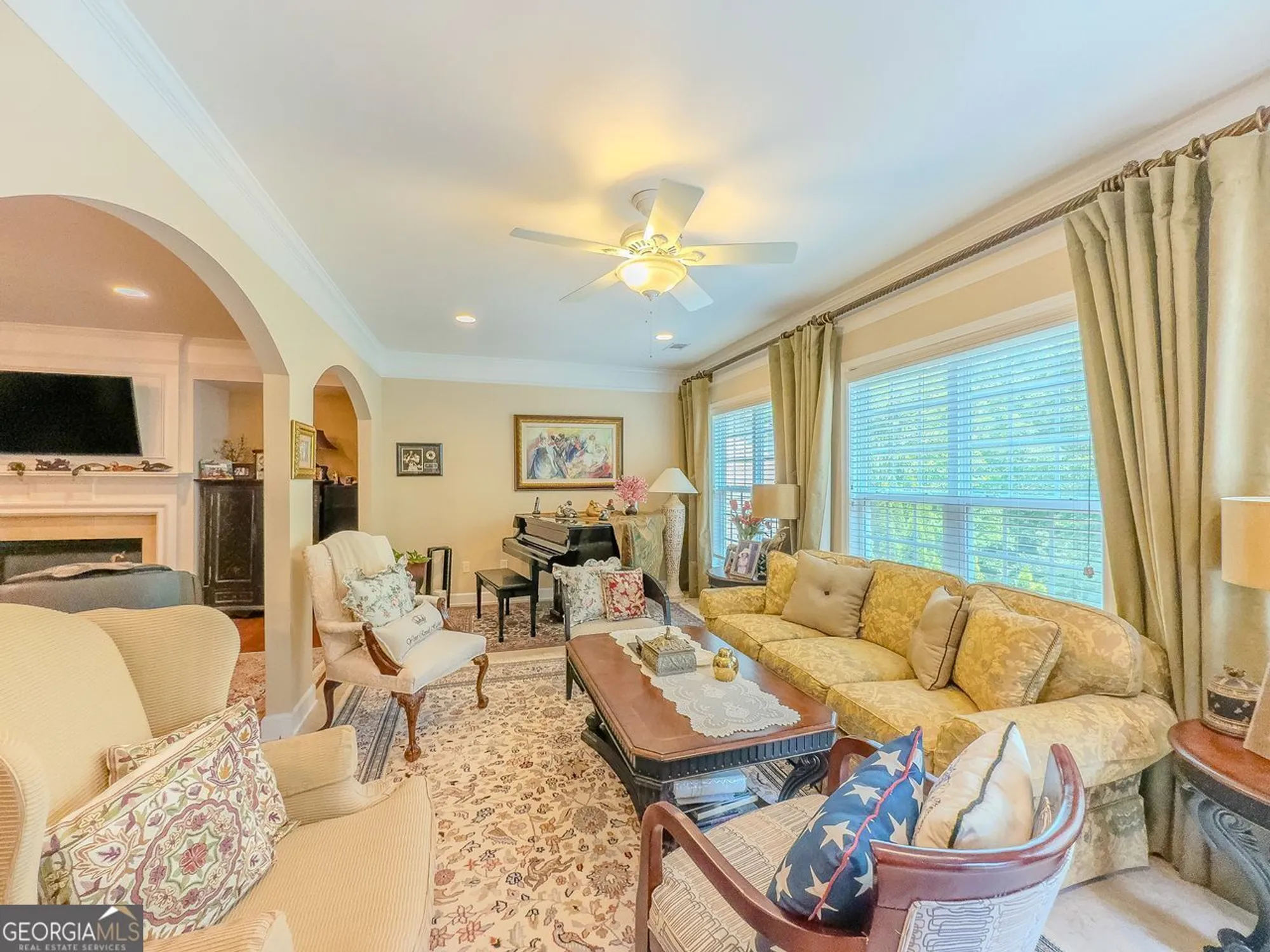 Property Slideshow image 15 of 46 | 6416 hickory springs cir, Hoschton, GA, 30548