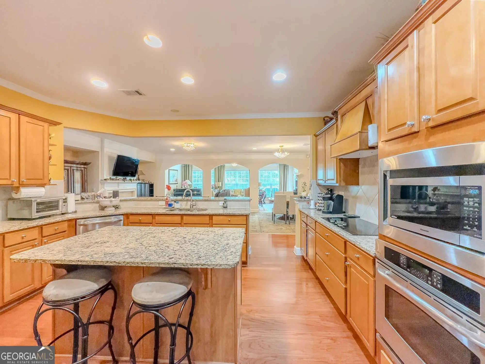 Property Slideshow image 8 of 46 | 6416 hickory springs cir, Hoschton, GA, 30548