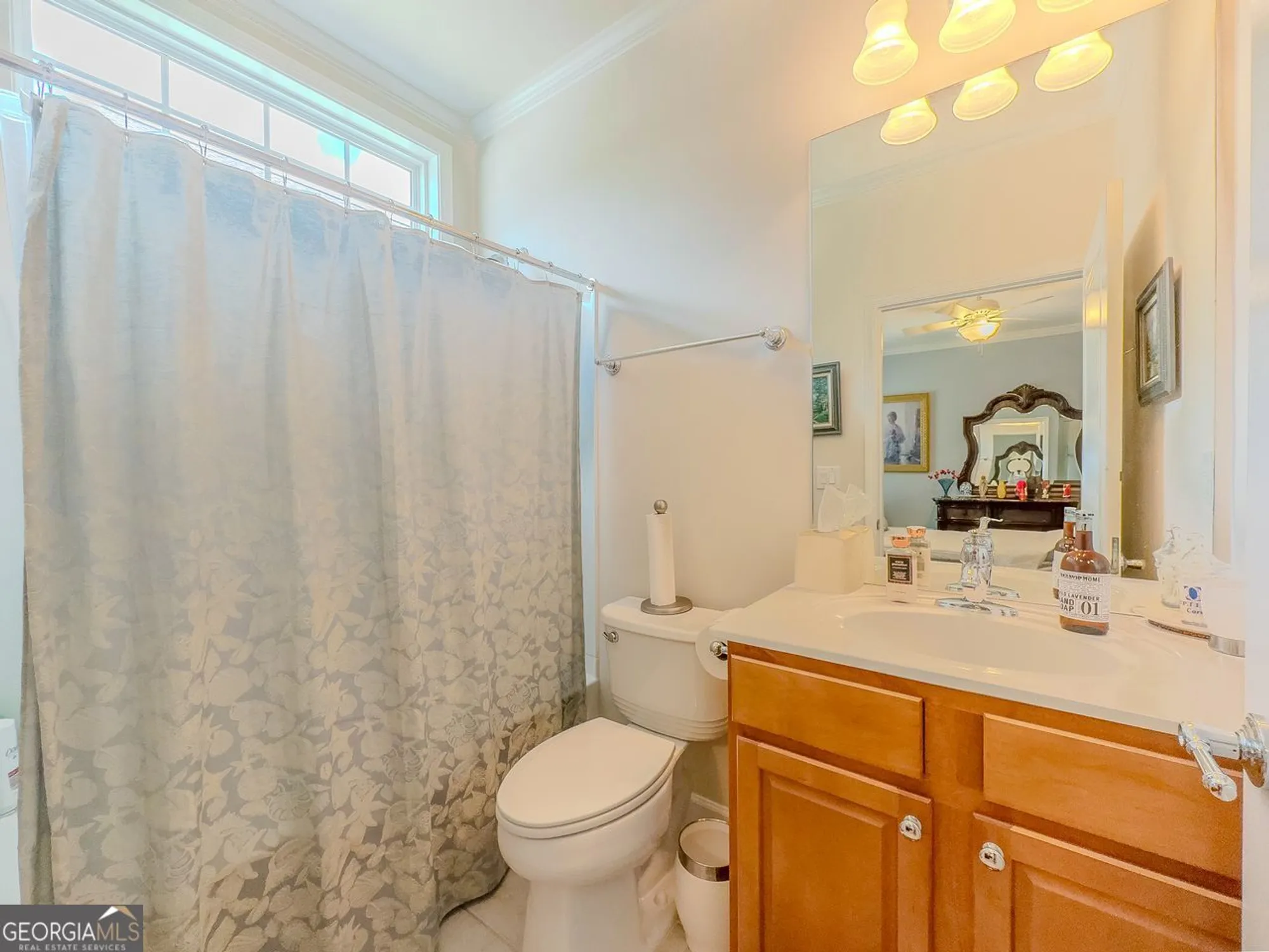 Property Slideshow image 20 of 46 | 6416 hickory springs cir, Hoschton, GA, 30548