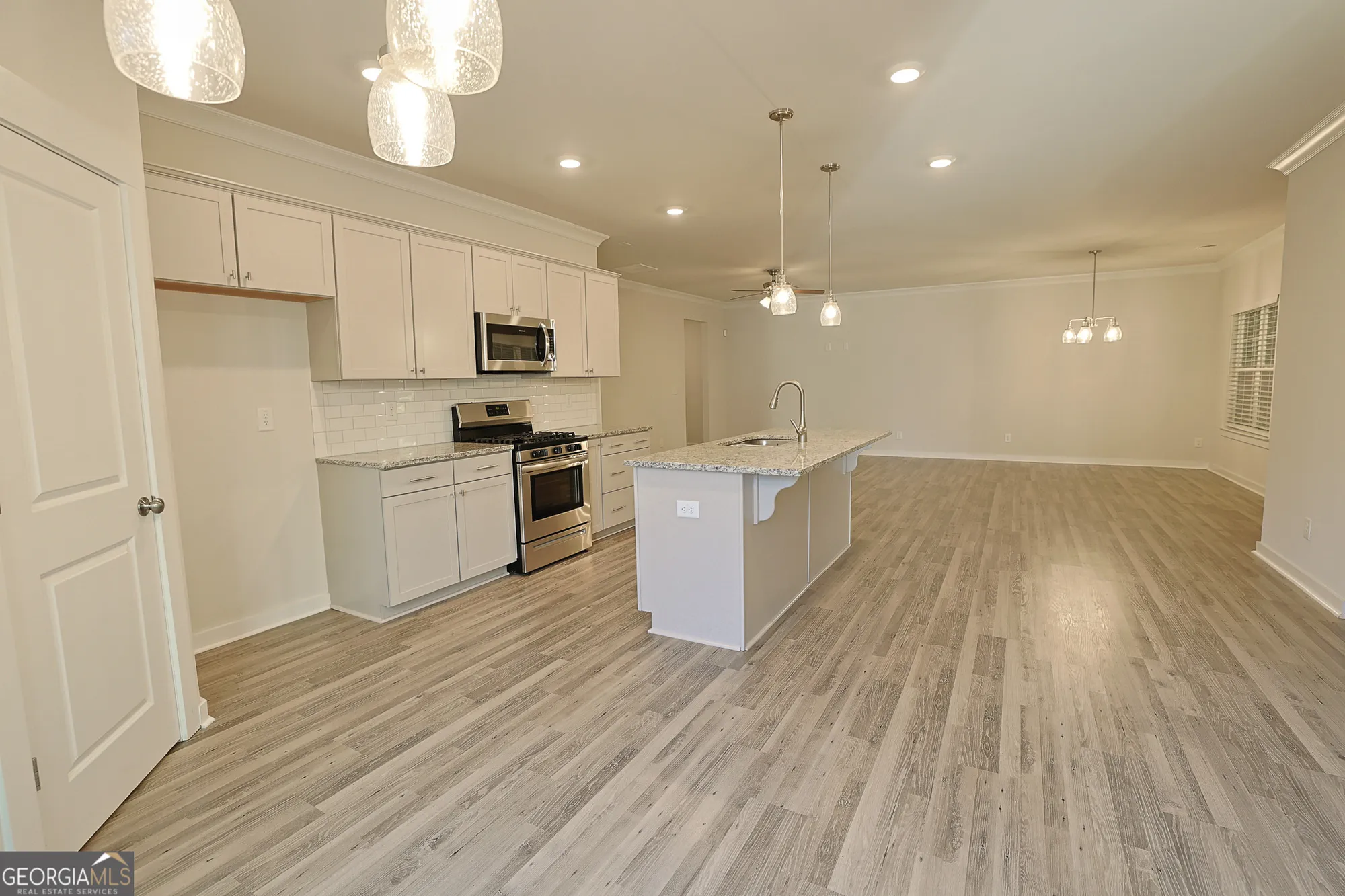 Property Slideshow image 11 of 61 | 2927 rambler dr, Loganville, GA, 30052