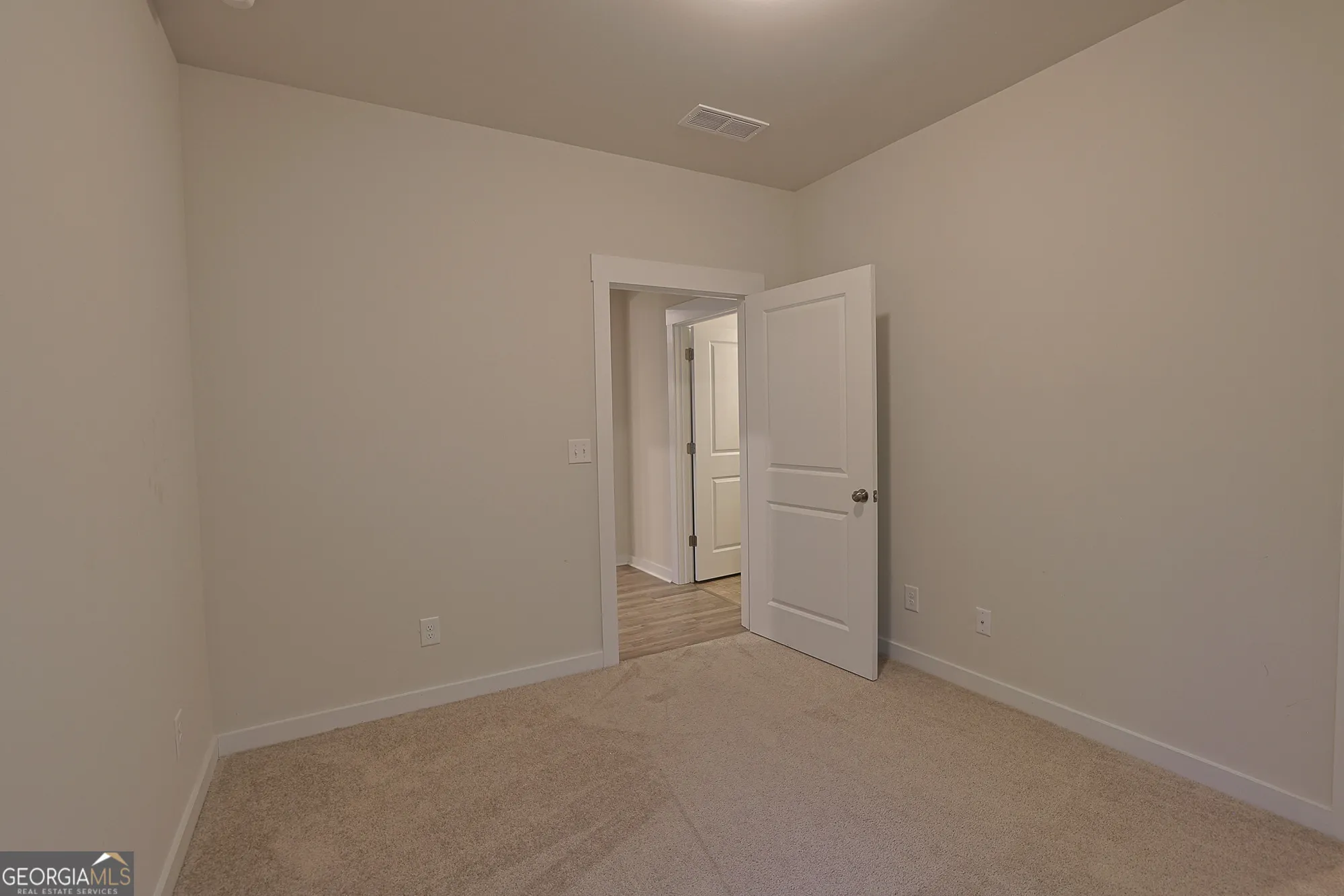 Property Slideshow image 40 of 61 | 2927 rambler dr, Loganville, GA, 30052