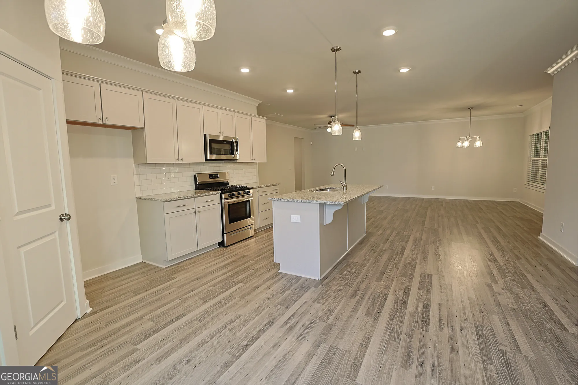 Property Slideshow image 12 of 61 | 2927 rambler dr, Loganville, GA, 30052