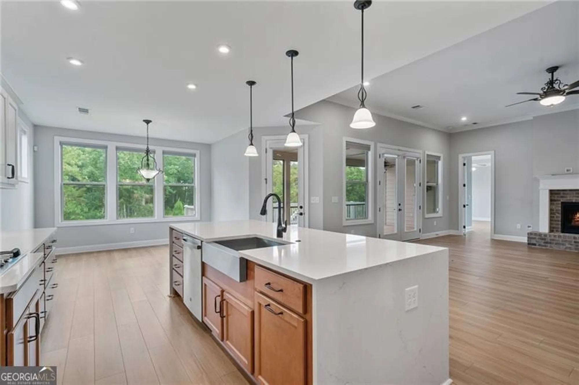 Property Slideshow image 14 of 57 | 272 silver ct, Hoschton, GA, 30548