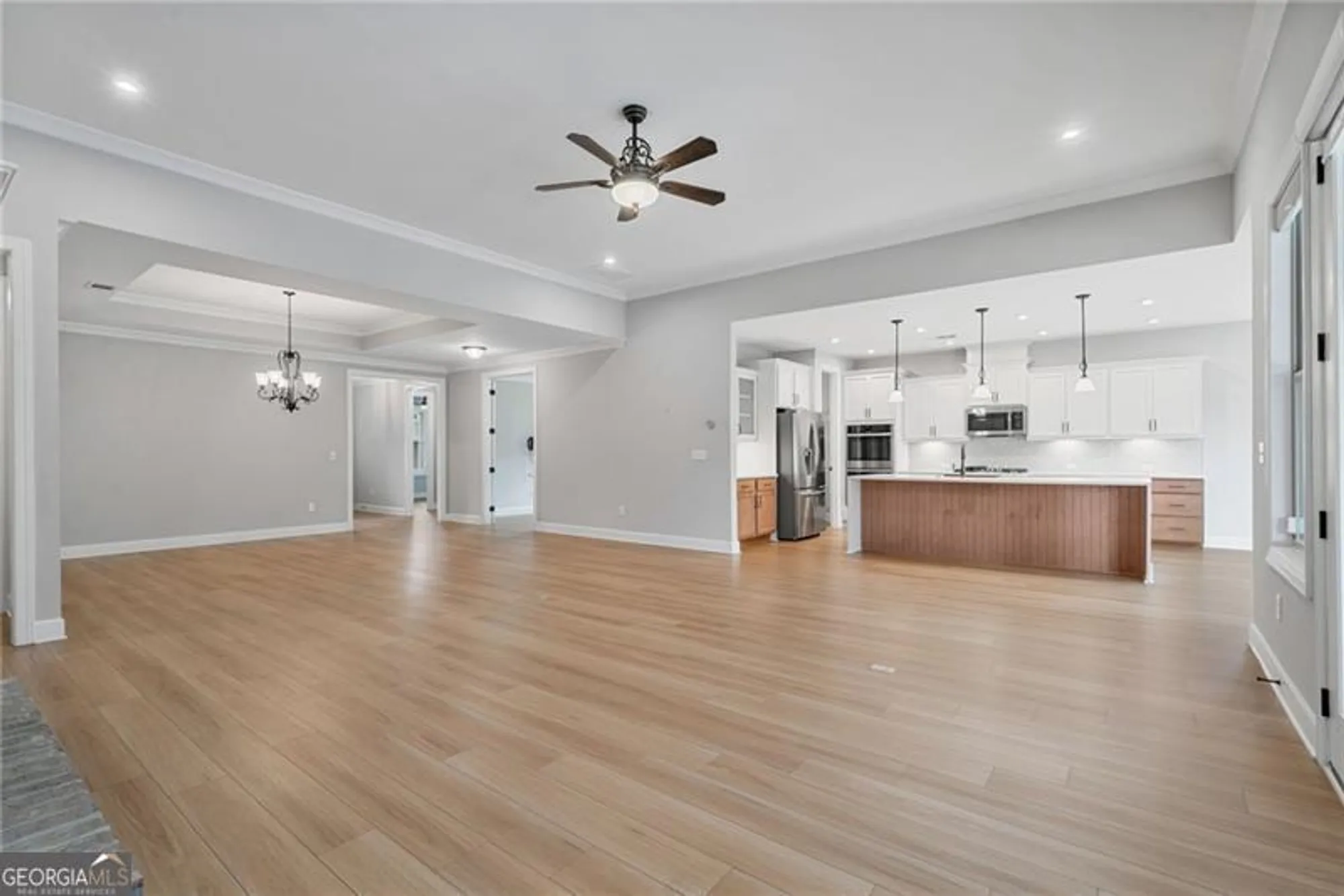 Property Slideshow image 11 of 57 | 272 silver ct, Hoschton, GA, 30548