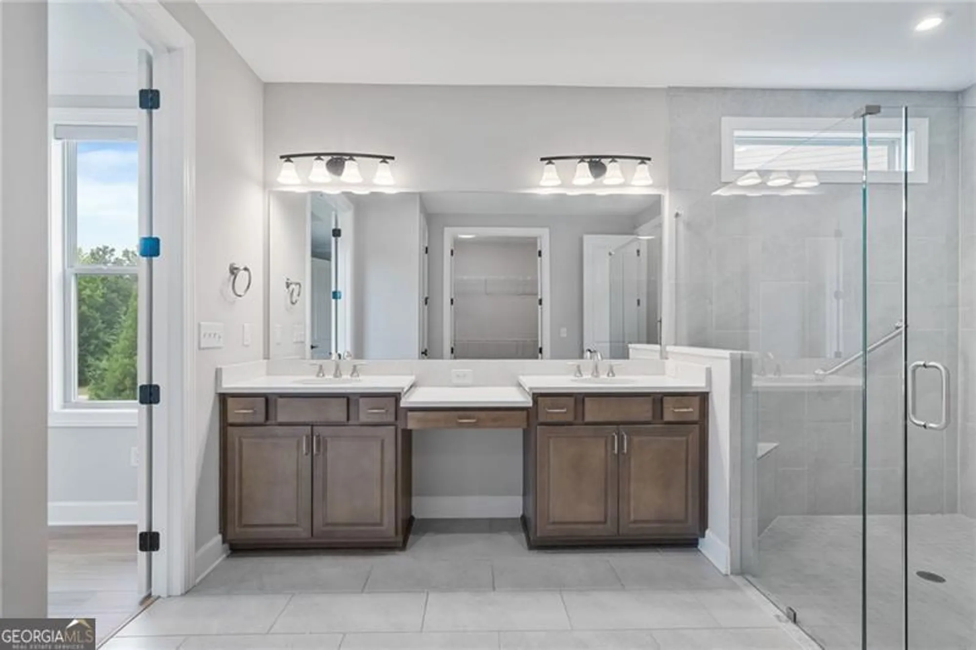 Property Slideshow image 25 of 57 | 272 silver ct, Hoschton, GA, 30548