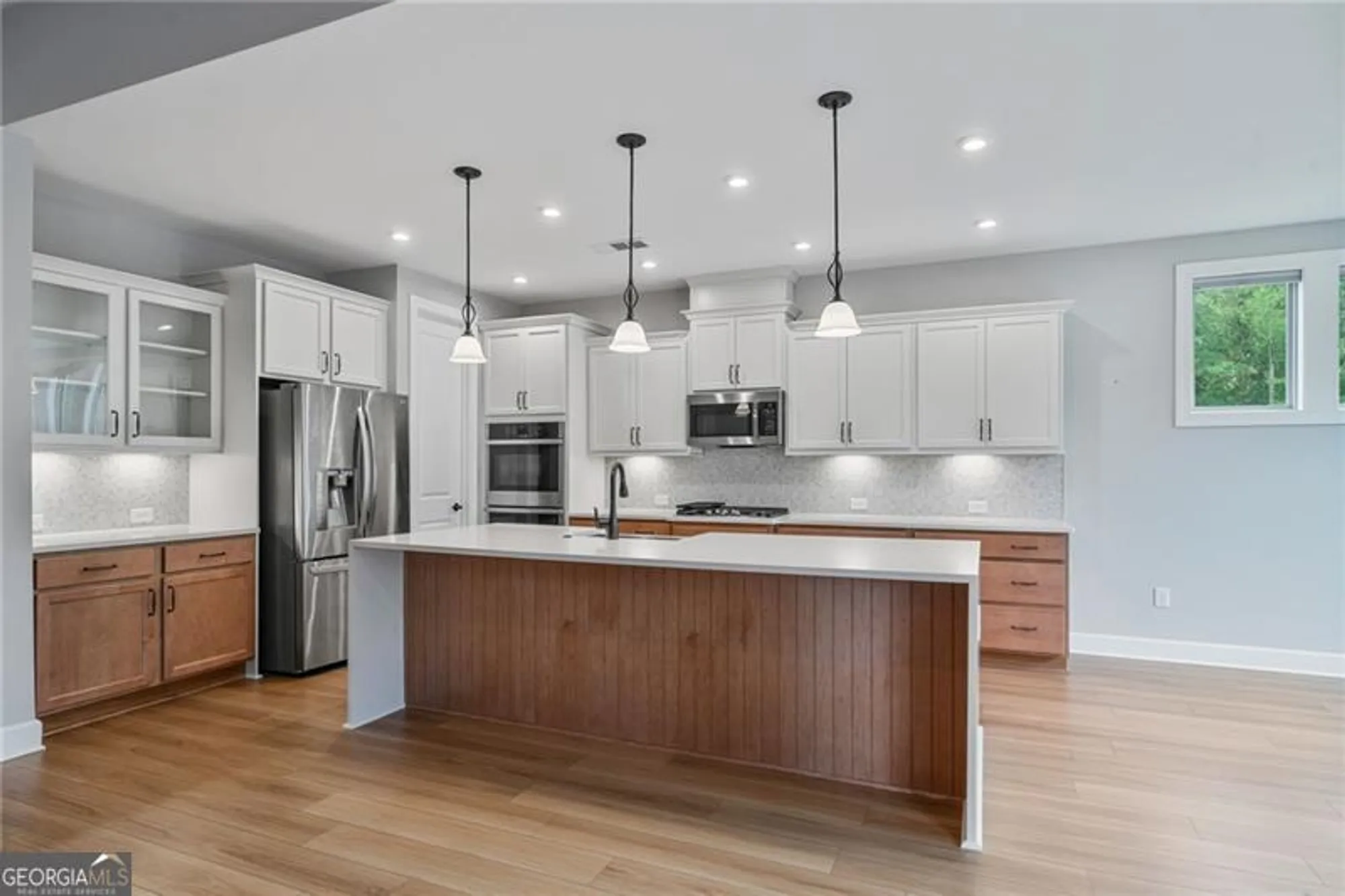 Property Slideshow image 17 of 57 | 272 silver ct, Hoschton, GA, 30548