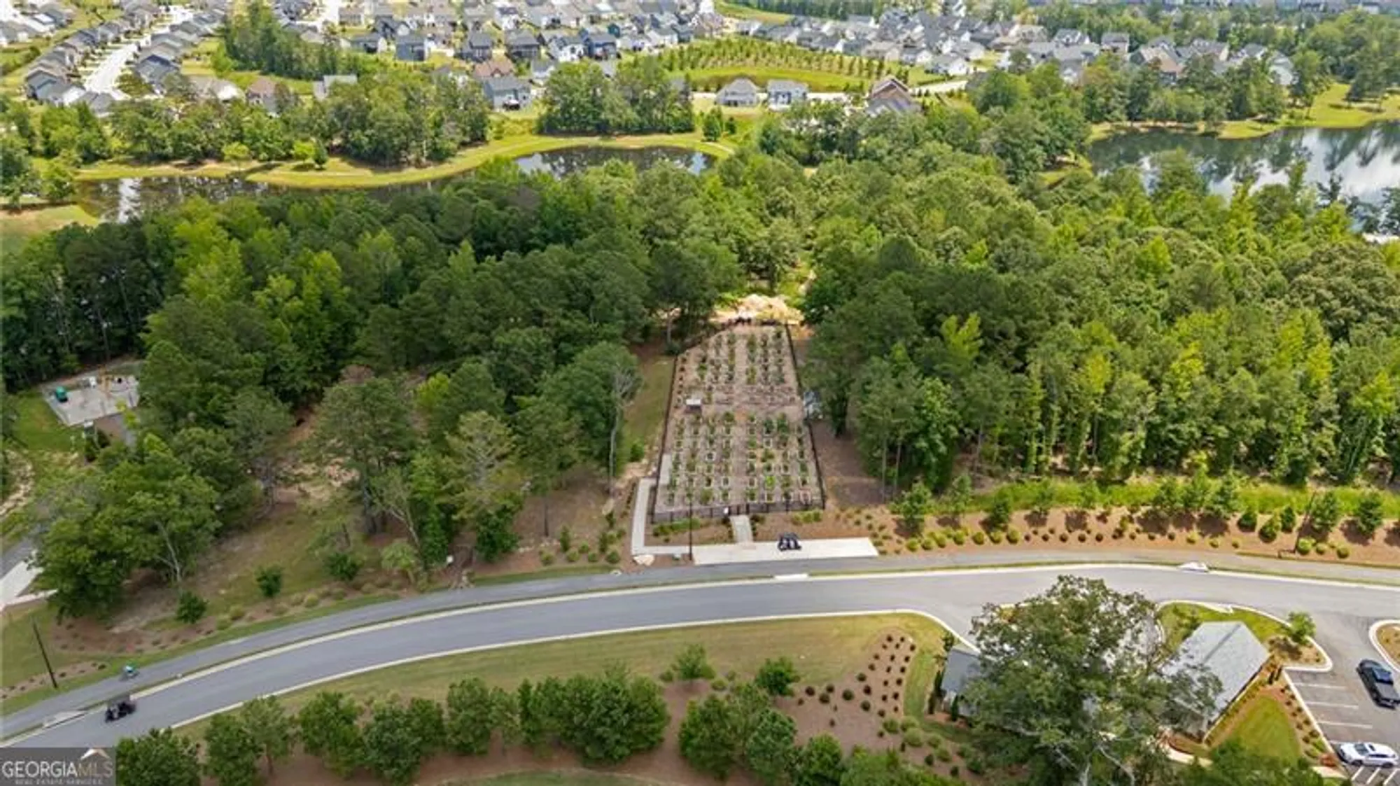 Property Slideshow image 53 of 57 | 272 silver ct, Hoschton, GA, 30548