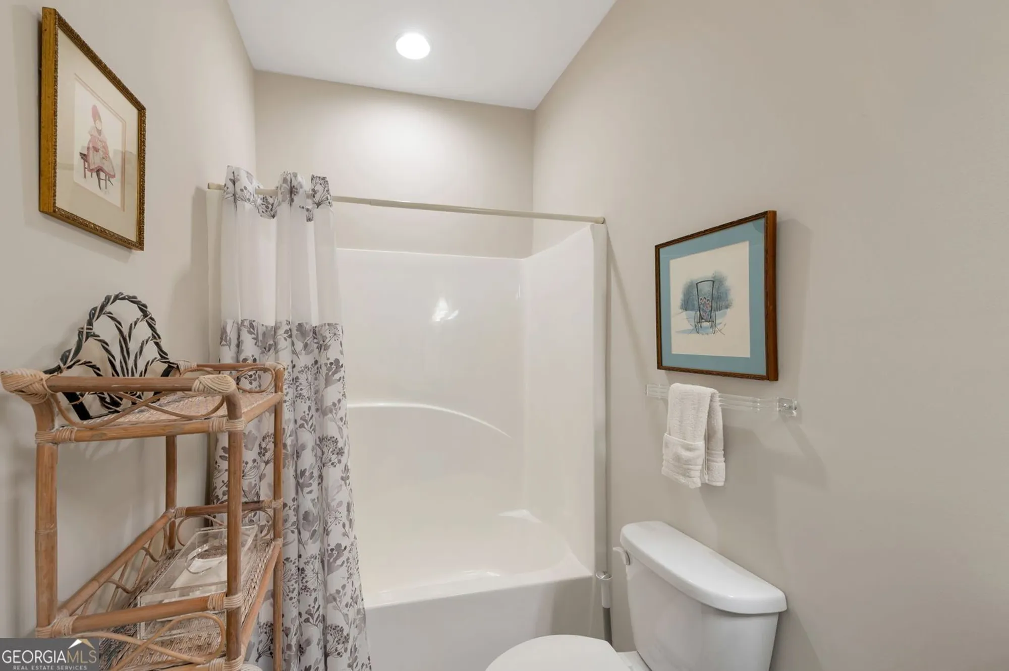 Property Slideshow image 18 of 30 | 2268 grove valley way 9, Marietta, GA, 30064