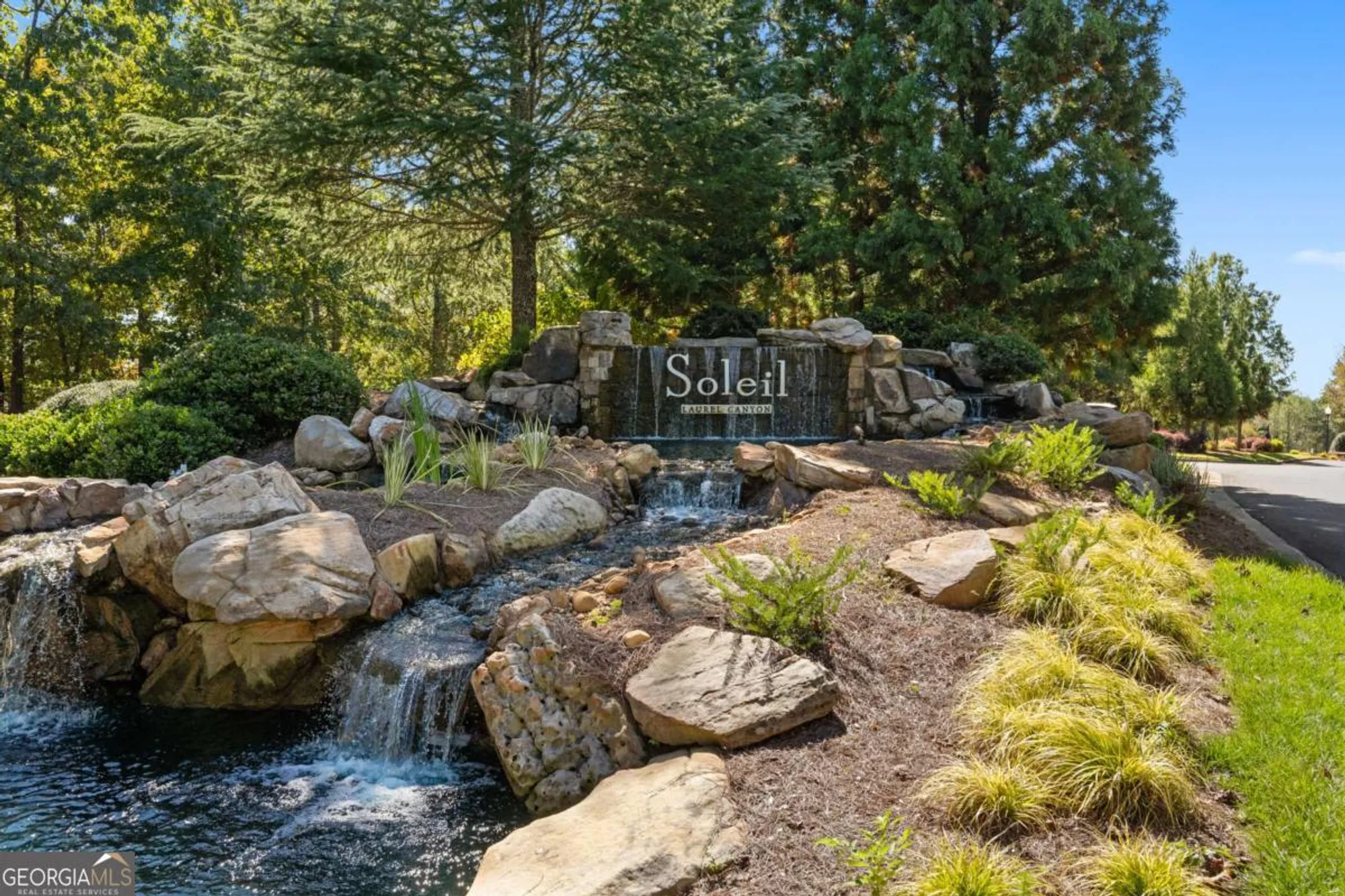 Property Slideshow image 58 of 79 | 319 laurel lookout hls, Canton, GA, 30114