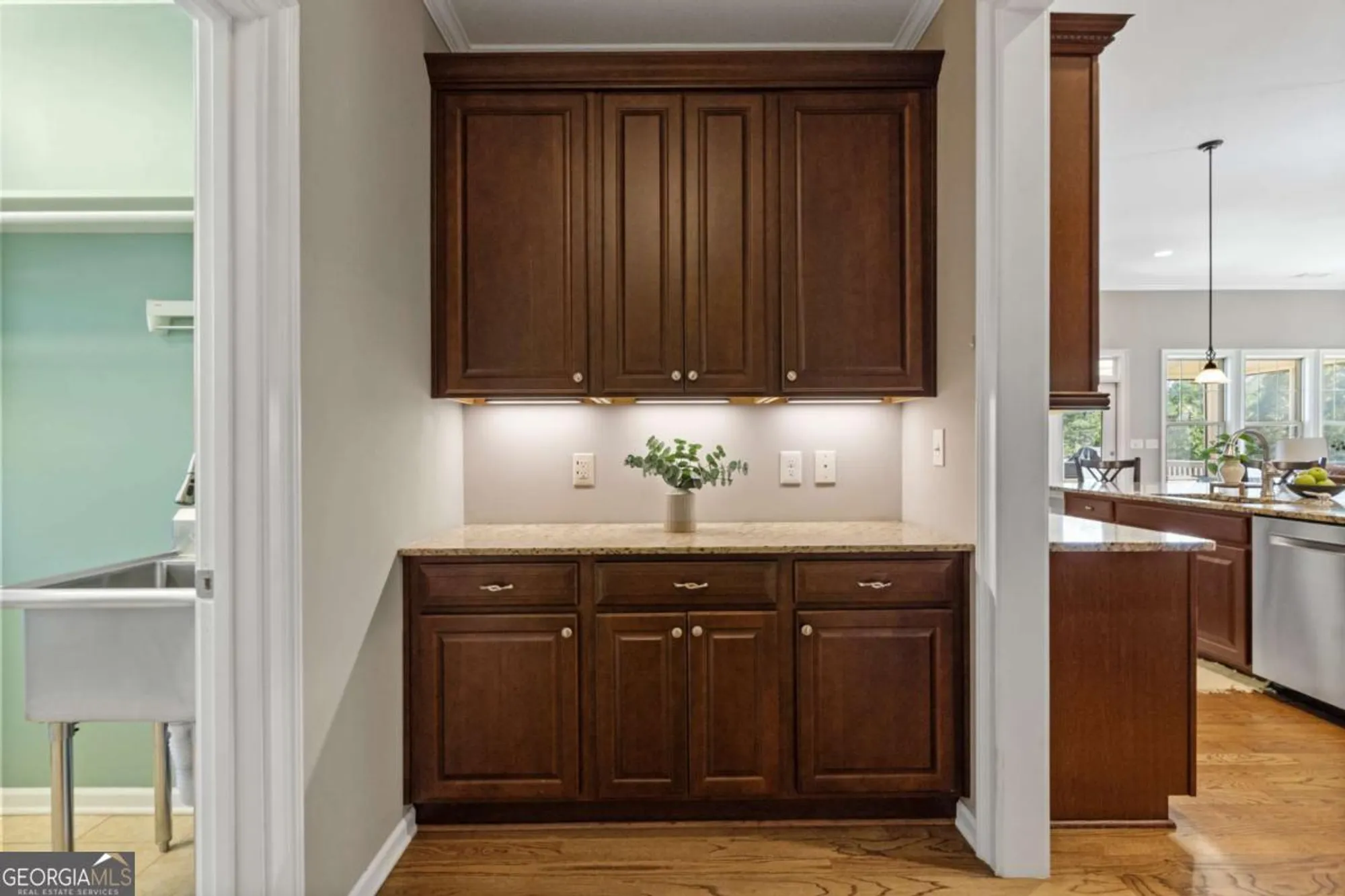 Property Slideshow image 26 of 79 | 319 laurel lookout hls, Canton, GA, 30114