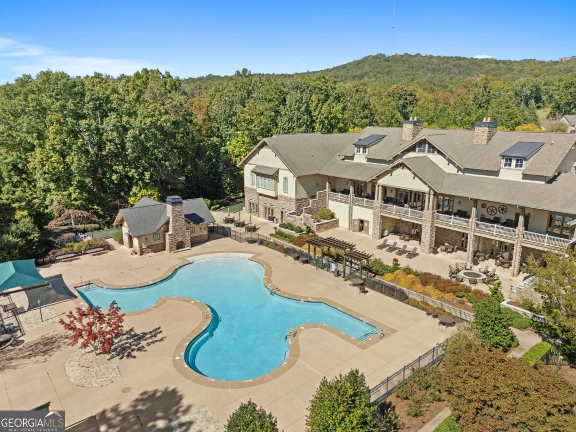 Property Slideshow image 30 of 79 | 319 laurel lookout hls, Canton, GA, 30114