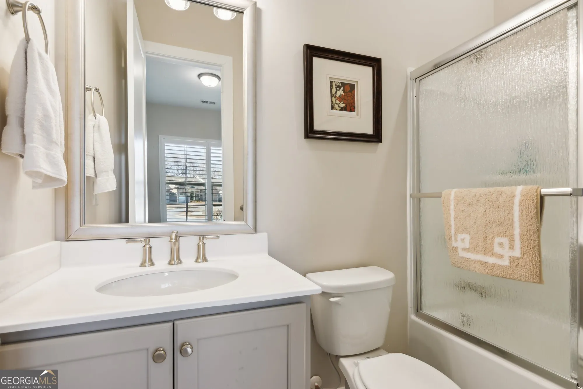 Property Slideshow image 33 of 70 | 7080 cottage grove dr, Flowery Branch, GA, 30542