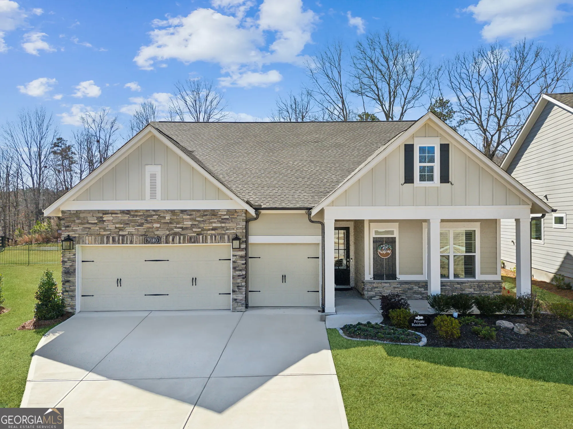 Property Slideshow image 11 of 70 | 7080 cottage grove dr, Flowery Branch, GA, 30542