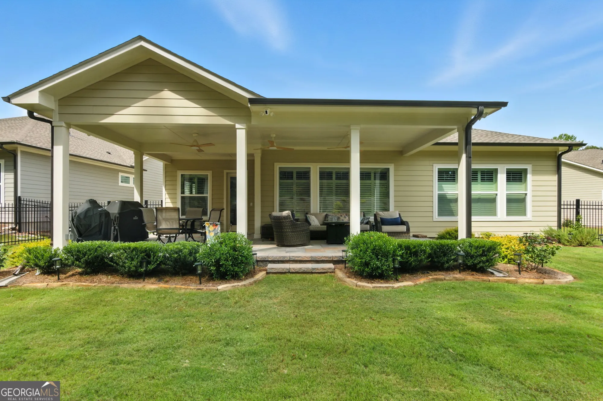 Property Slideshow image 6 of 70 | 7080 cottage grove dr, Flowery Branch, GA, 30542