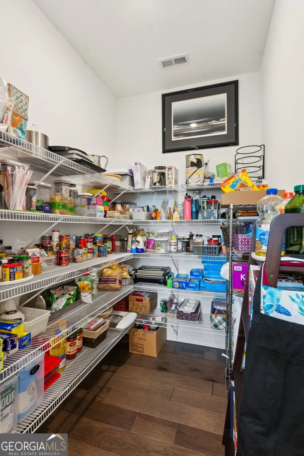 Property Slideshow image 36 of 70 | 7080 cottage grove dr, Flowery Branch, GA, 30542