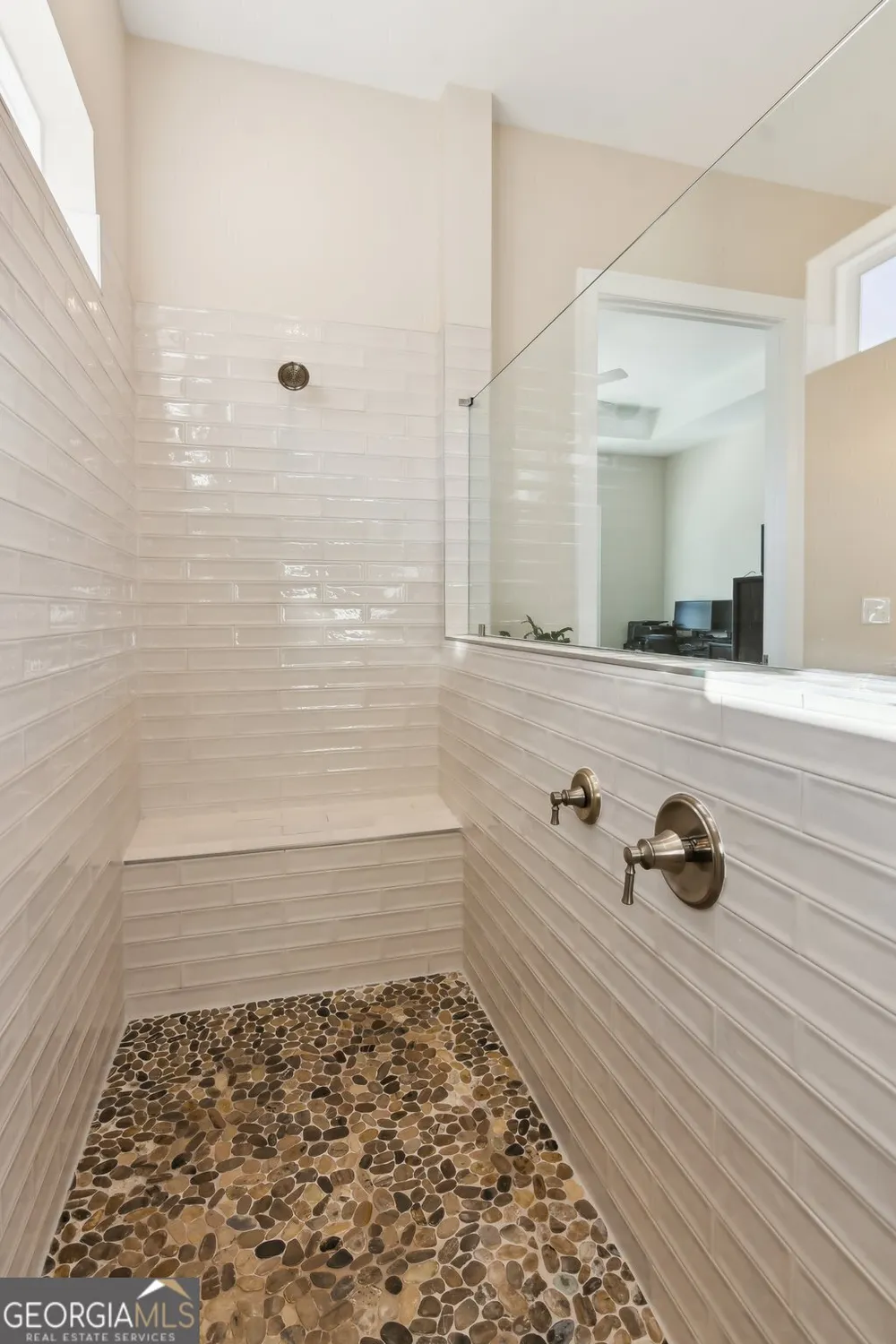 Property Slideshow image 28 of 70 | 7080 cottage grove dr, Flowery Branch, GA, 30542