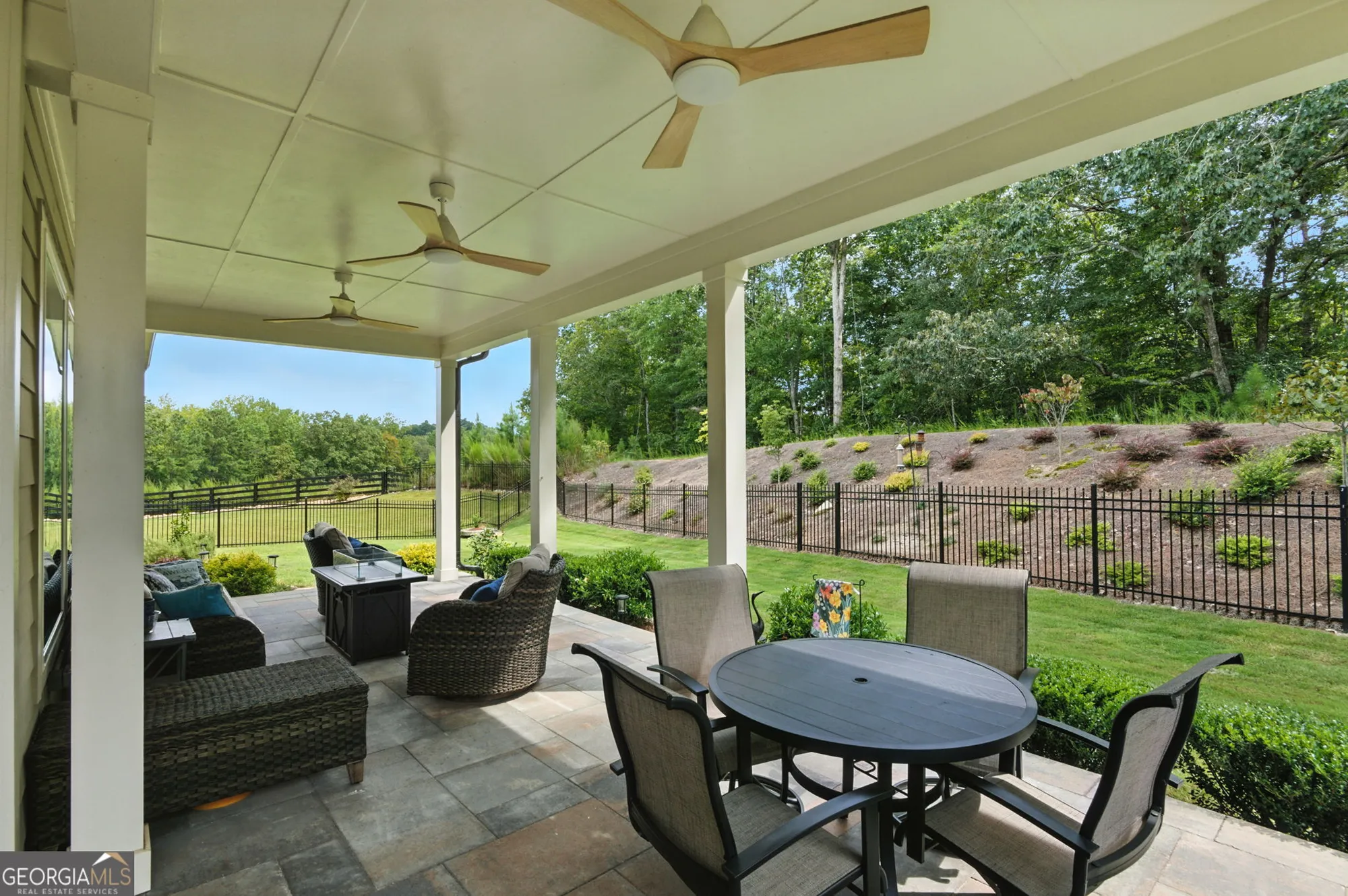 Property Slideshow image 5 of 70 | 7080 cottage grove dr, Flowery Branch, GA, 30542