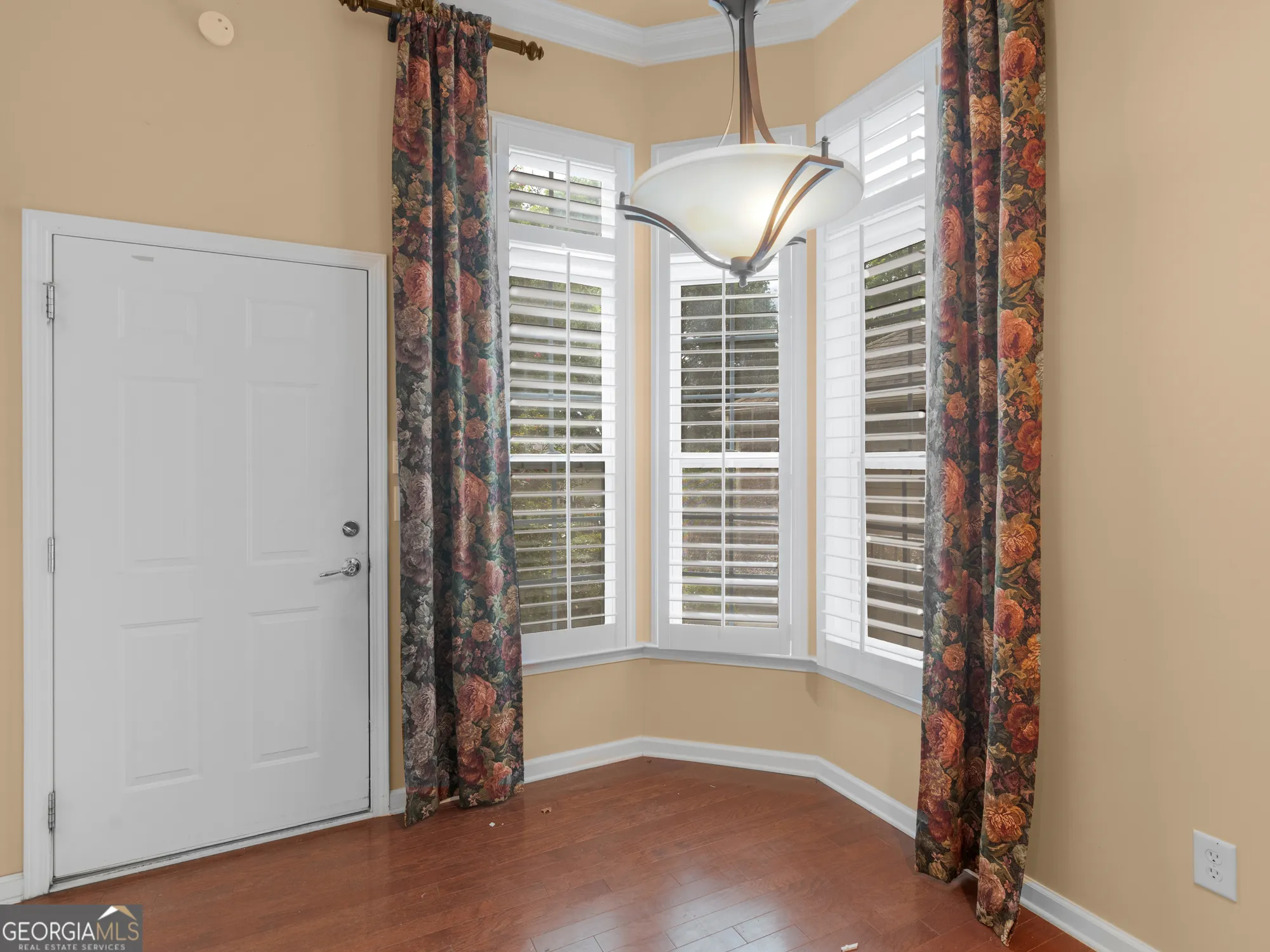 Property Slideshow image 18 of 69 | 130 magic lily dr, Griffin, GA, 30223