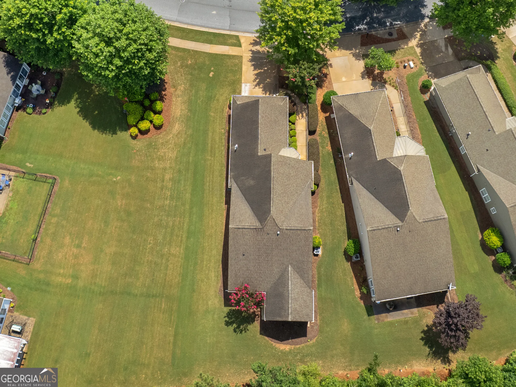 Property Slideshow image 8 of 69 | 130 magic lily dr, Griffin, GA, 30223