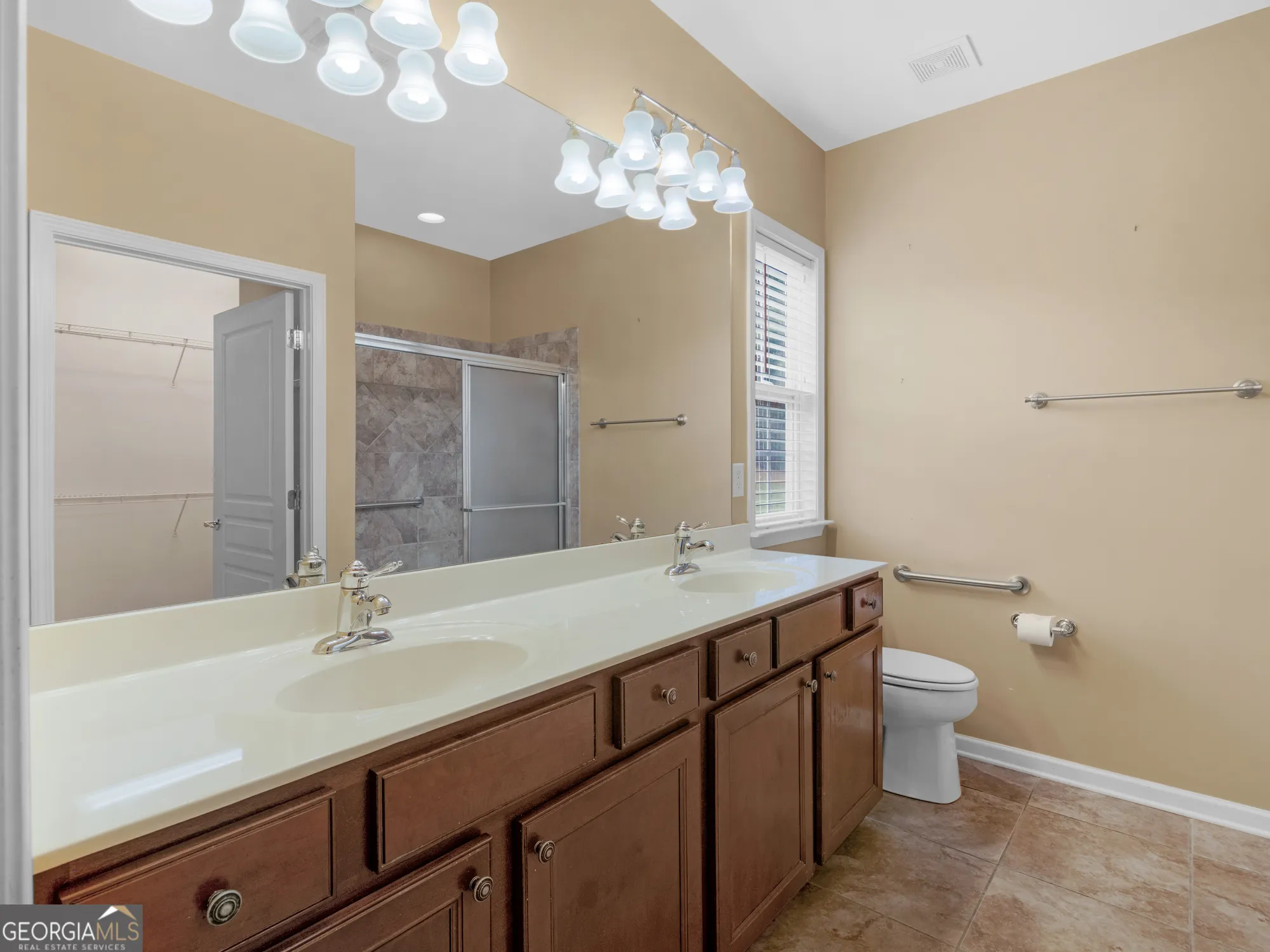 Property Slideshow image 46 of 69 | 130 magic lily dr, Griffin, GA, 30223