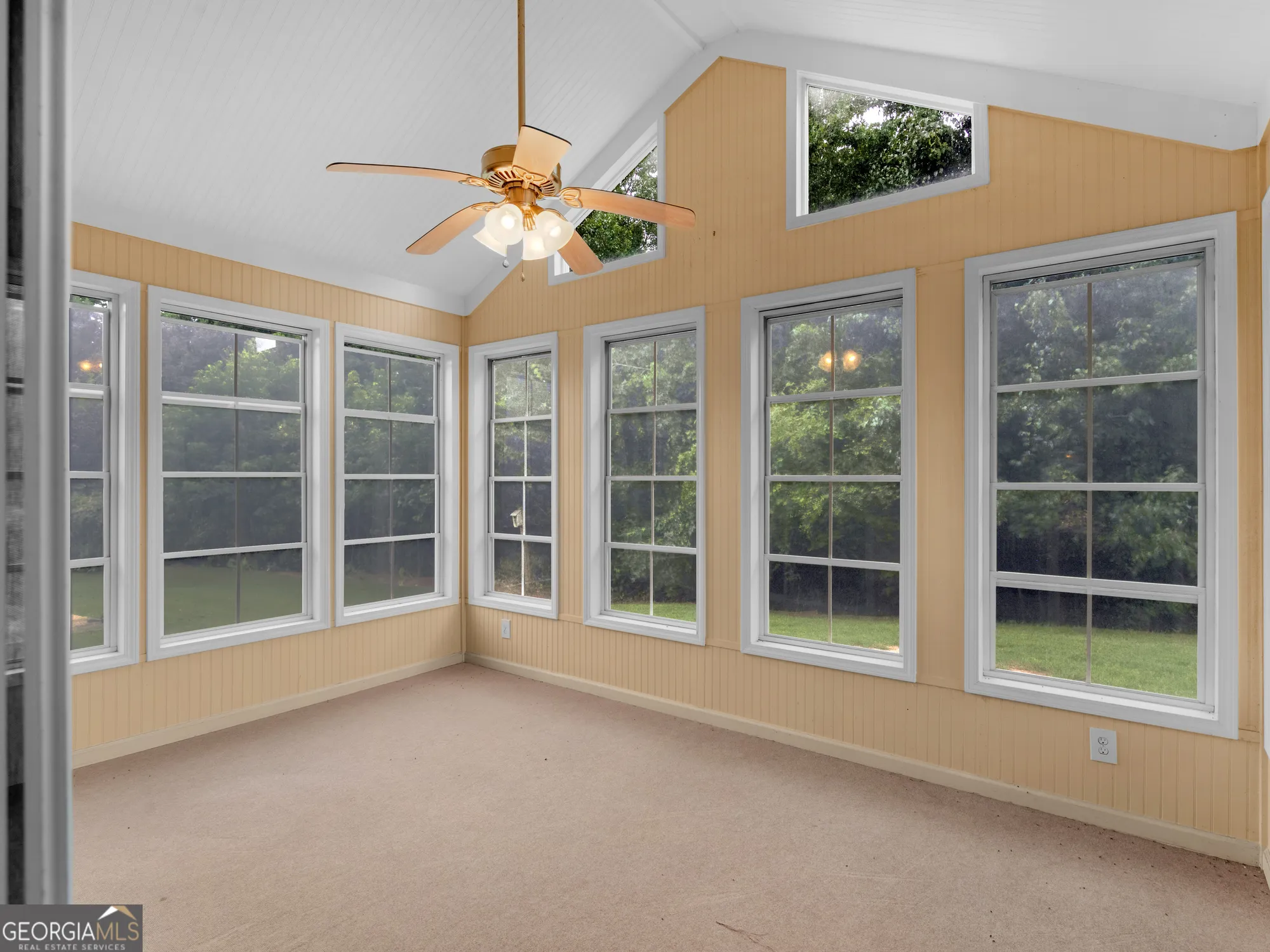 Property Slideshow image 34 of 69 | 130 magic lily dr, Griffin, GA, 30223