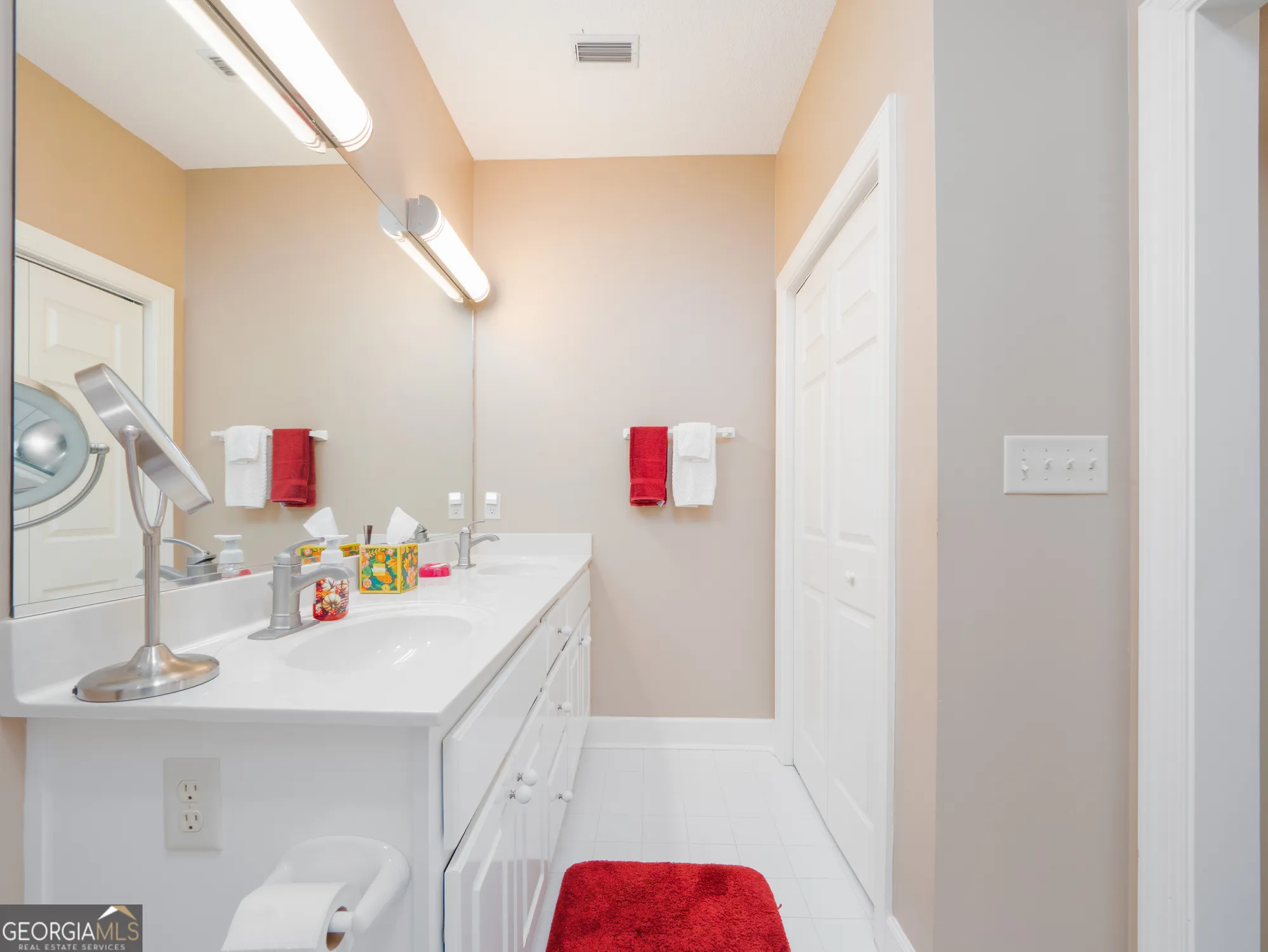 Property Slideshow image 14 of 28 | 215 peppertree crossing ave, Brunswick, GA, 31525