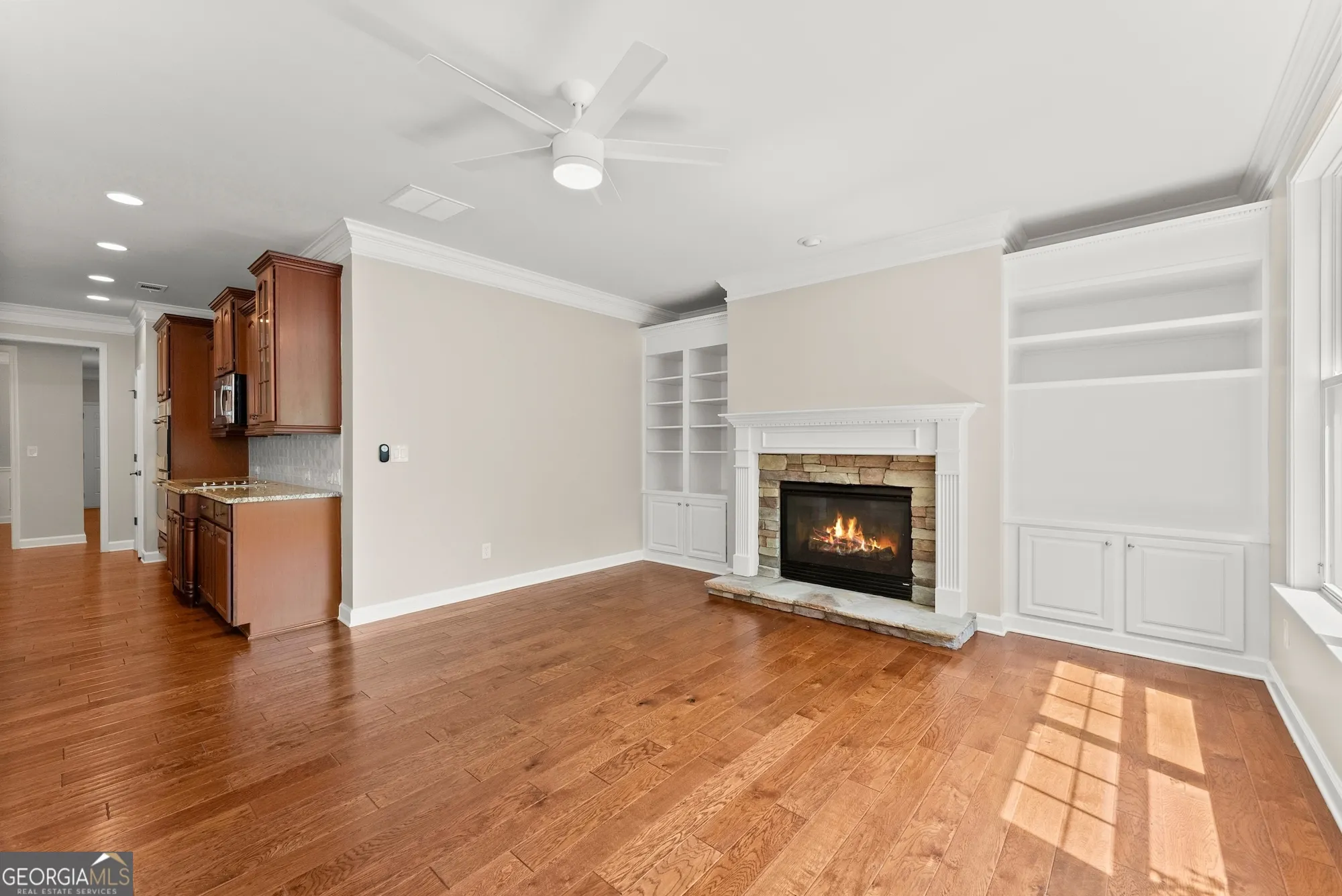 Property Slideshow image 12 of 63 | 3230 indian hawthorne rdg, Gainesville, GA, 30504