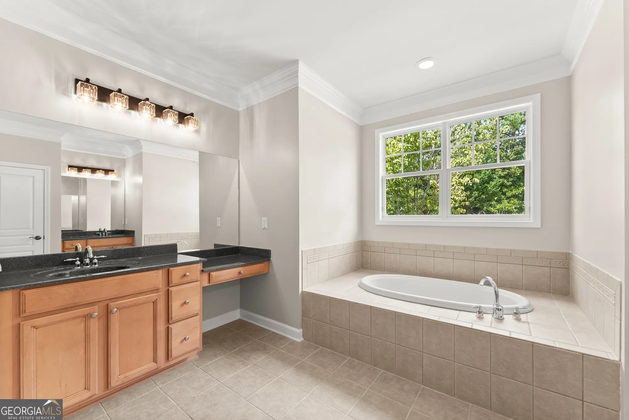 Property Slideshow image 26 of 63 | 3230 indian hawthorne rdg, Gainesville, GA, 30504