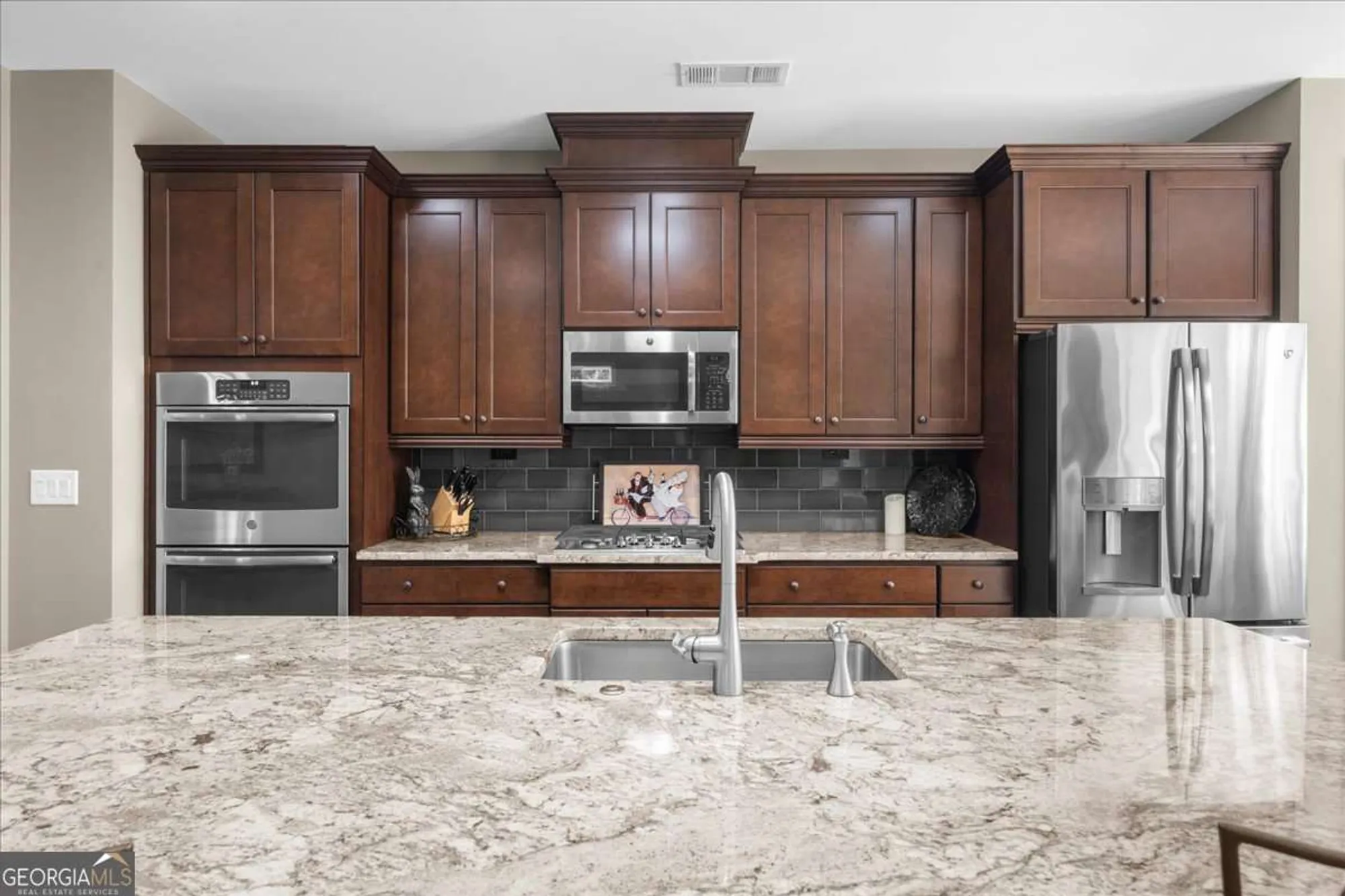 Property Slideshow image 22 of 87 | 3981 bloomfield way, Gainesville, GA, 30504