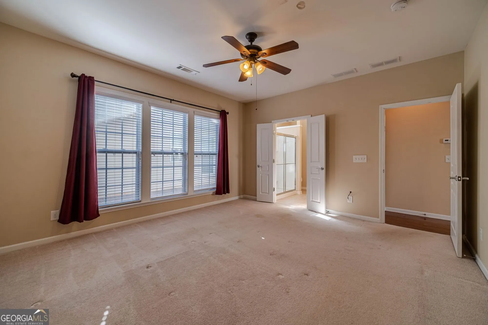 Property Slideshow image 13 of 62 | 6288 ivy stone way # 4, Hoschton, GA, 30548