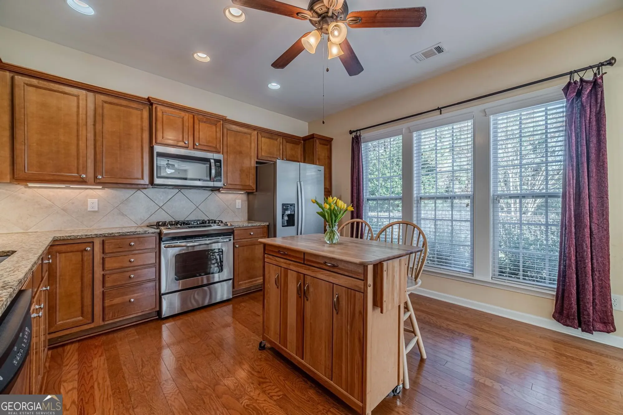 Property Slideshow image 24 of 62 | 6288 ivy stone way # 4, Hoschton, GA, 30548