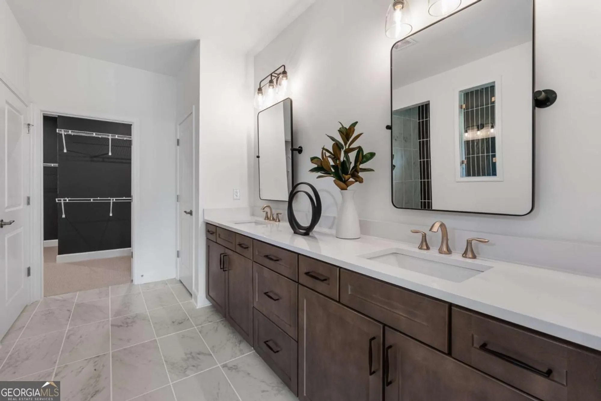 Property Slideshow image 10 of 22 | 1371 starboard way, Greensboro, GA, 30642